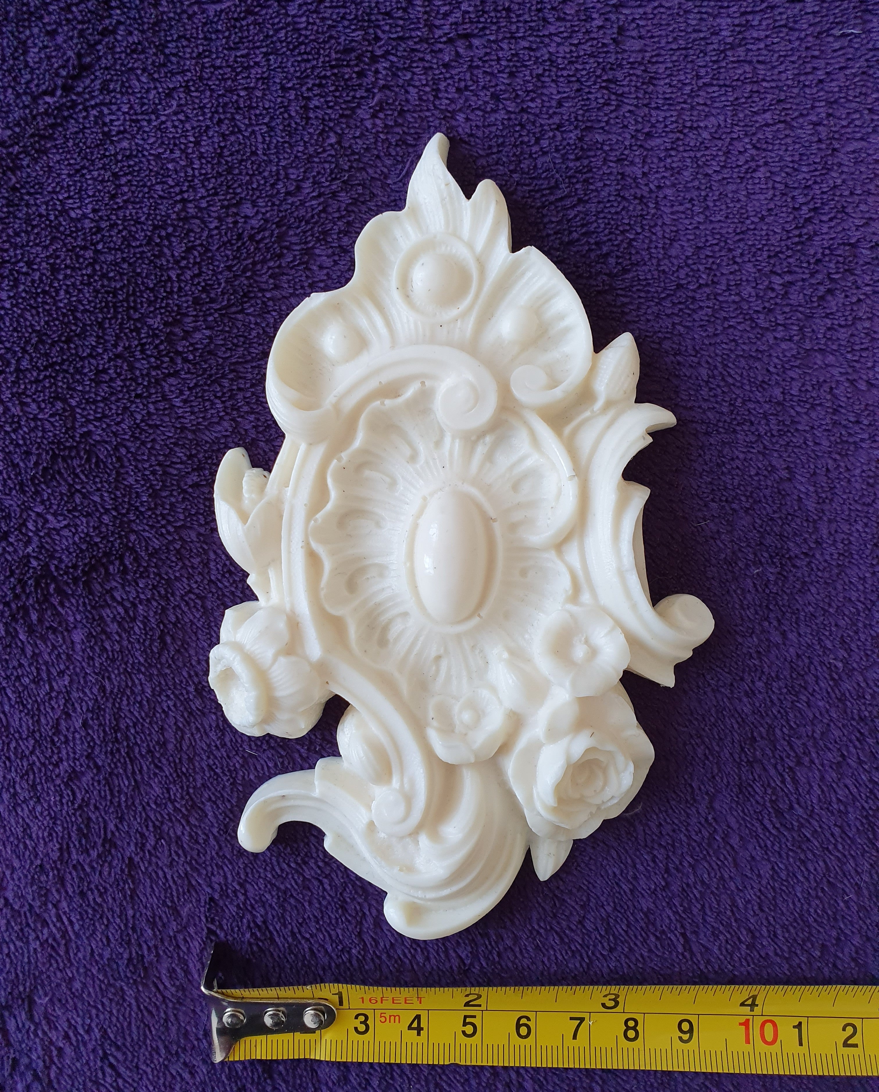 DECORATIVE ORNATE LOUIS XV STYLE PLASTIC MOULDING WALL DECORATION (No42)