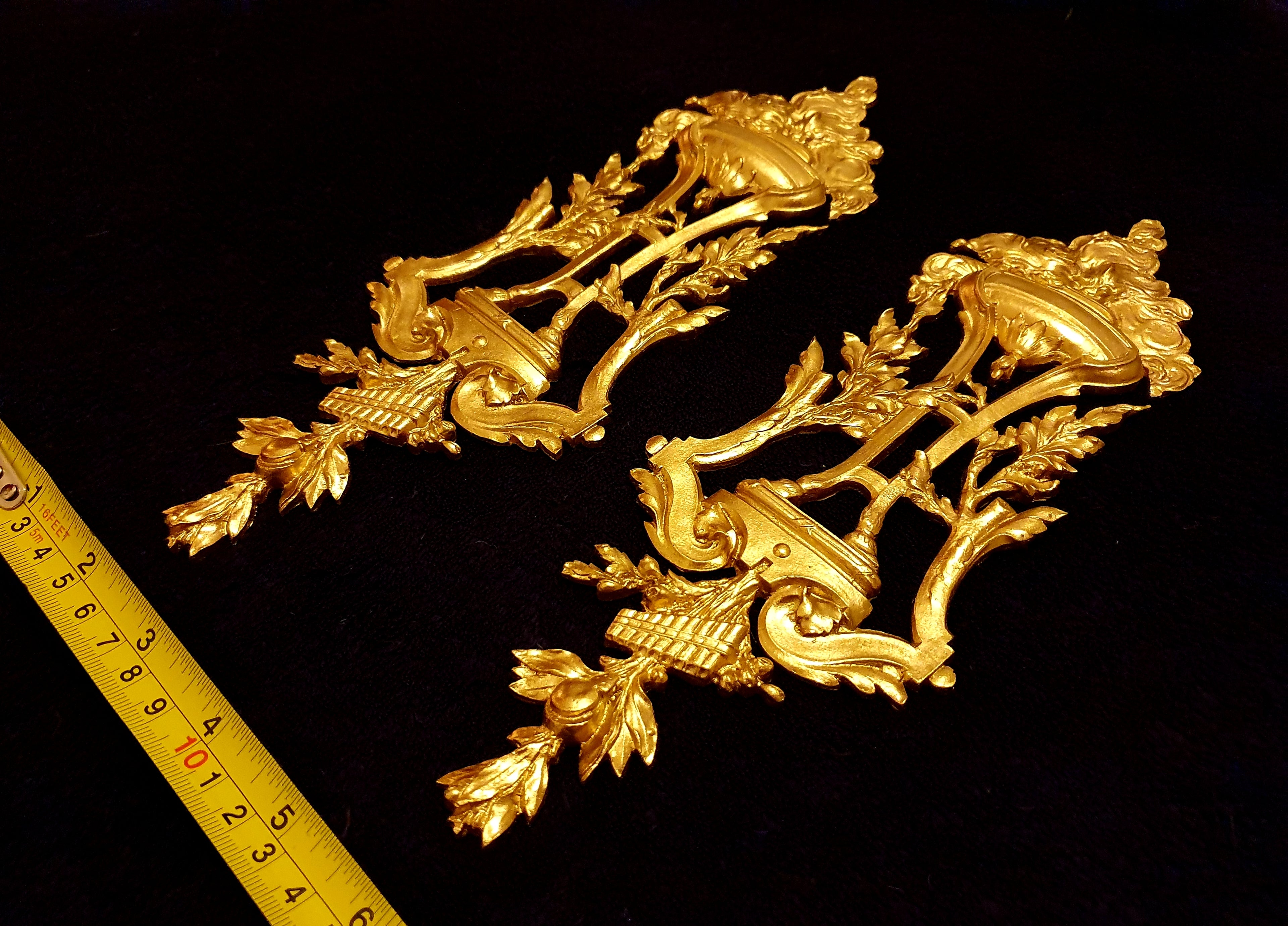 PAIR DECORATIVE MOULDING RESIN ONLAY APPLIQUE WALL MIRROR DECORATION (No35)