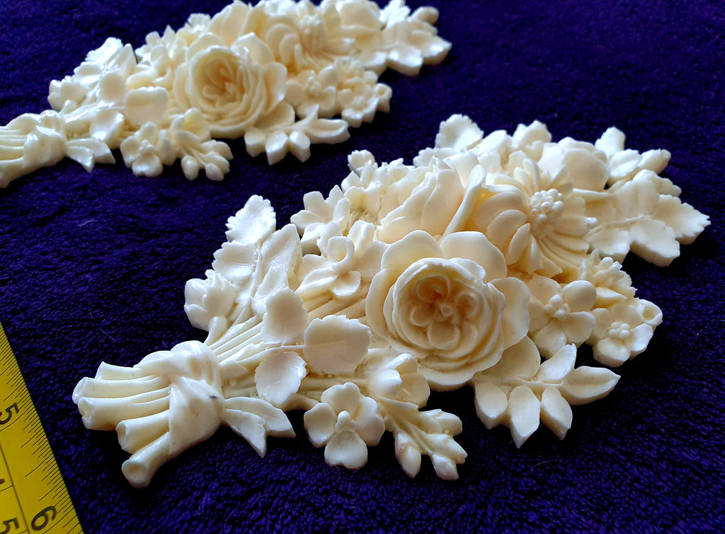PAIR DECORATIVE MOULDING LOUIS XVI FLORAL DECORATION (No21)