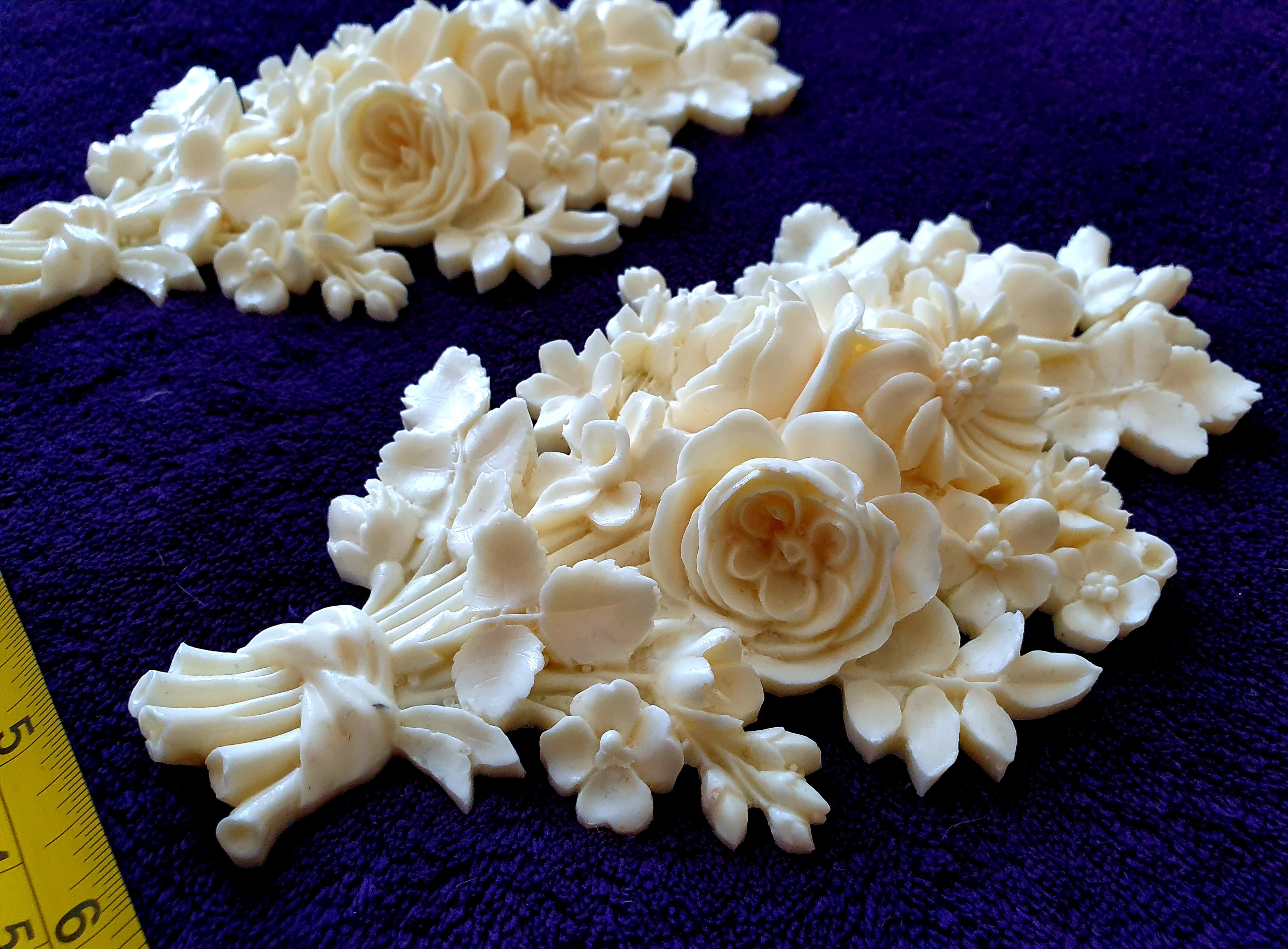 PAIR DECORATIVE MOULDING LOUIS XVI FLORAL DECORATION (No21)