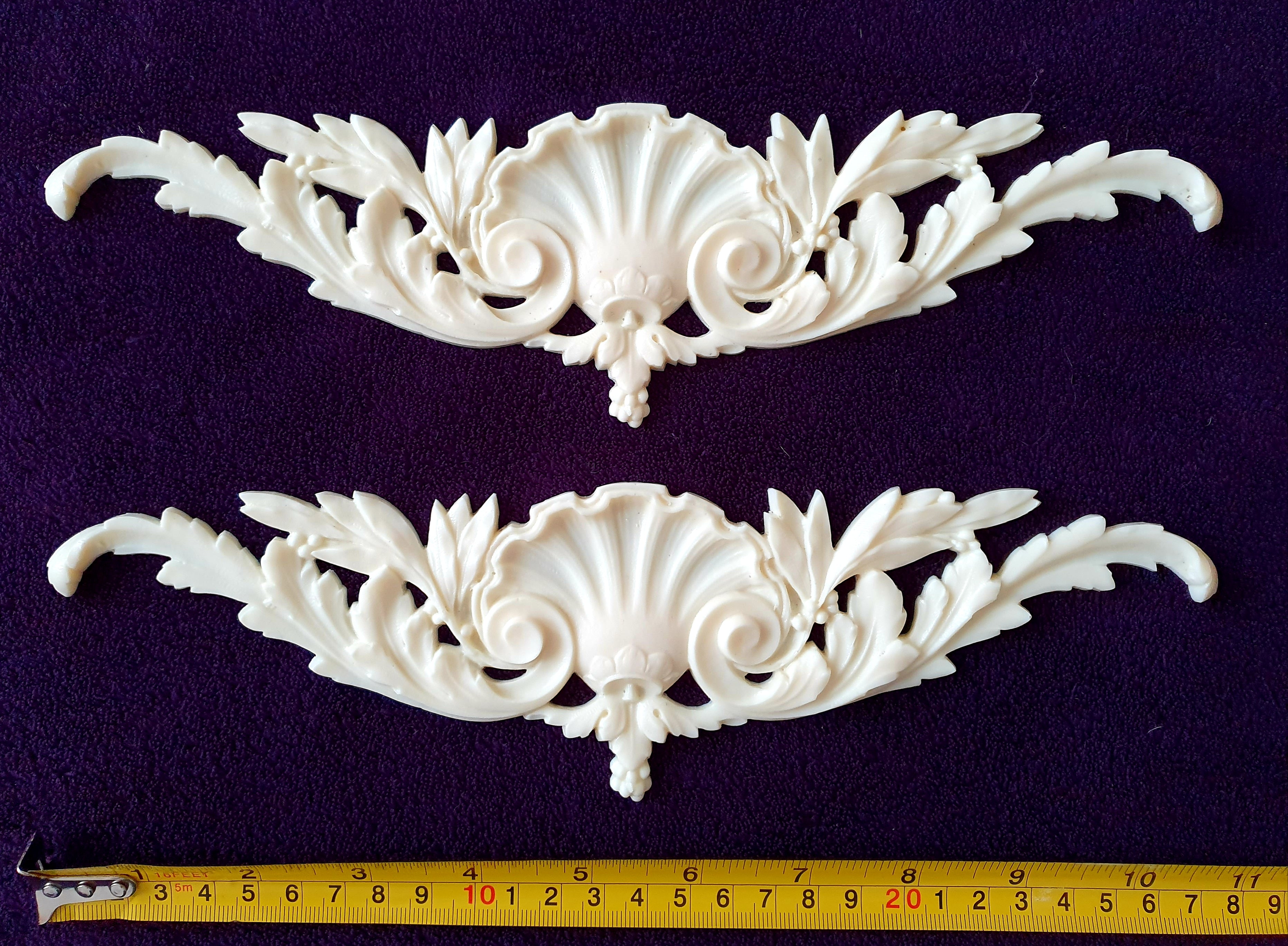 PAIR DECORATIVE MOULDING ANTIQUE ORNATE WALL OR FURNITURE DECORATION (No10)