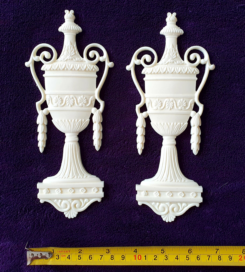 PAIR DECORATIVE MOULDING ANTIQUE STYLE WALL MIRROR DECORATION (No34)
