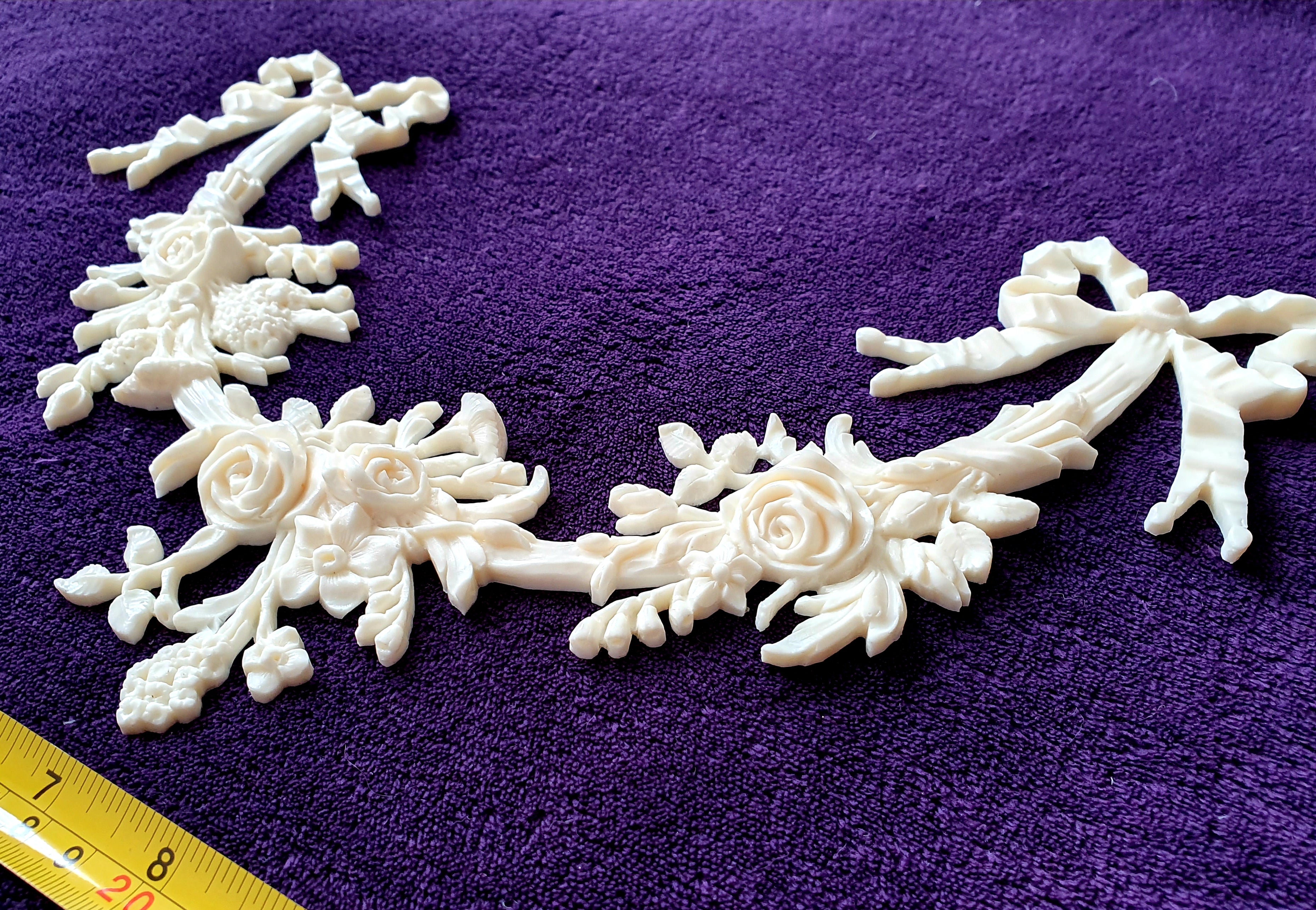 DECORATIVE MOULDING WALL DECORATION RIBBON FLORAL SWAG (No33)