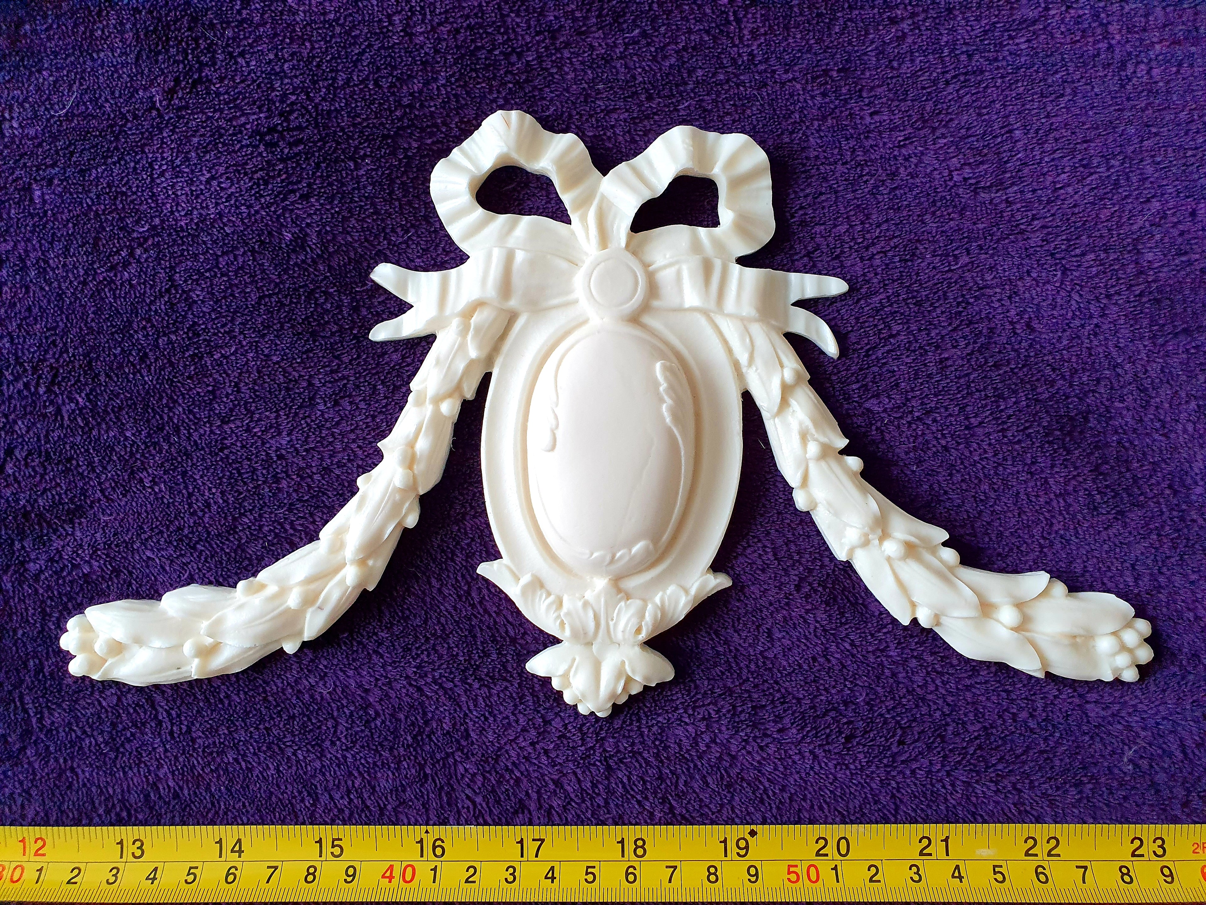 PAIR ORNATE ANTIQUE STYLE WALL MIRROR MOULDING DECORATION (No114)
