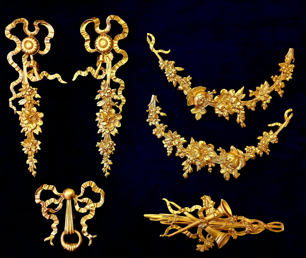 ORNATE DECORATIVE MOULDING VICTORIAN ANTIQUE FLORAL WALL DECORATION (No28)