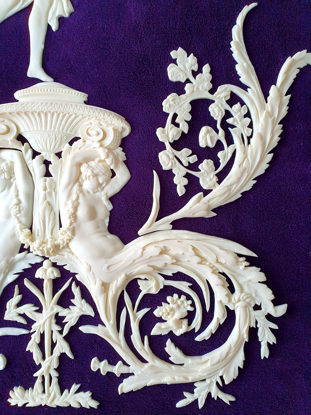 LARGE LOUIS XVI PLASTIC ORNATE WALL MIRROR MOULDING DECORATION (No22)