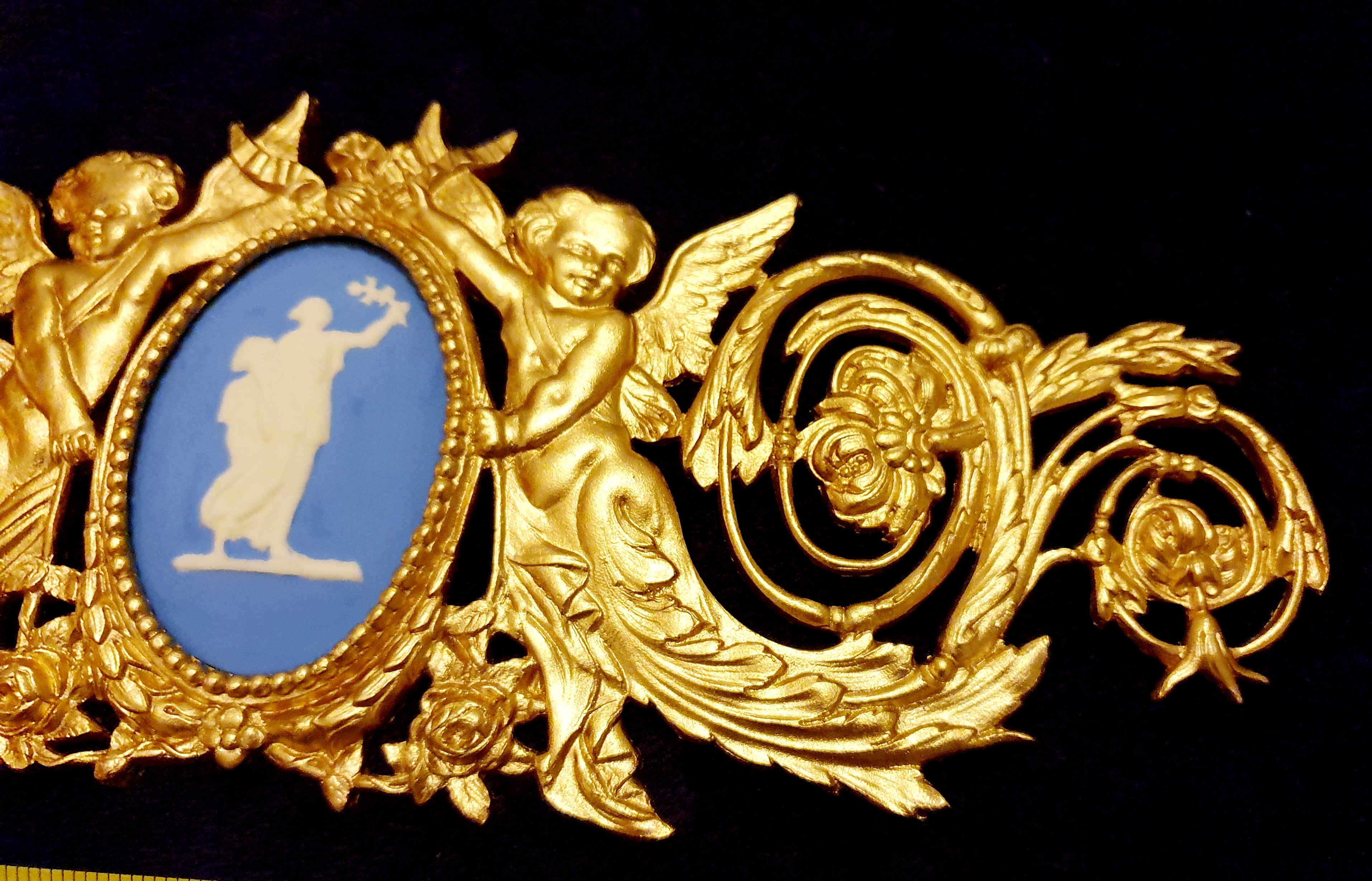 LARGE ORNATE LOUIS XVI STYLE PLASTIC WALL DOOR MOULDING DECORATION (No39)