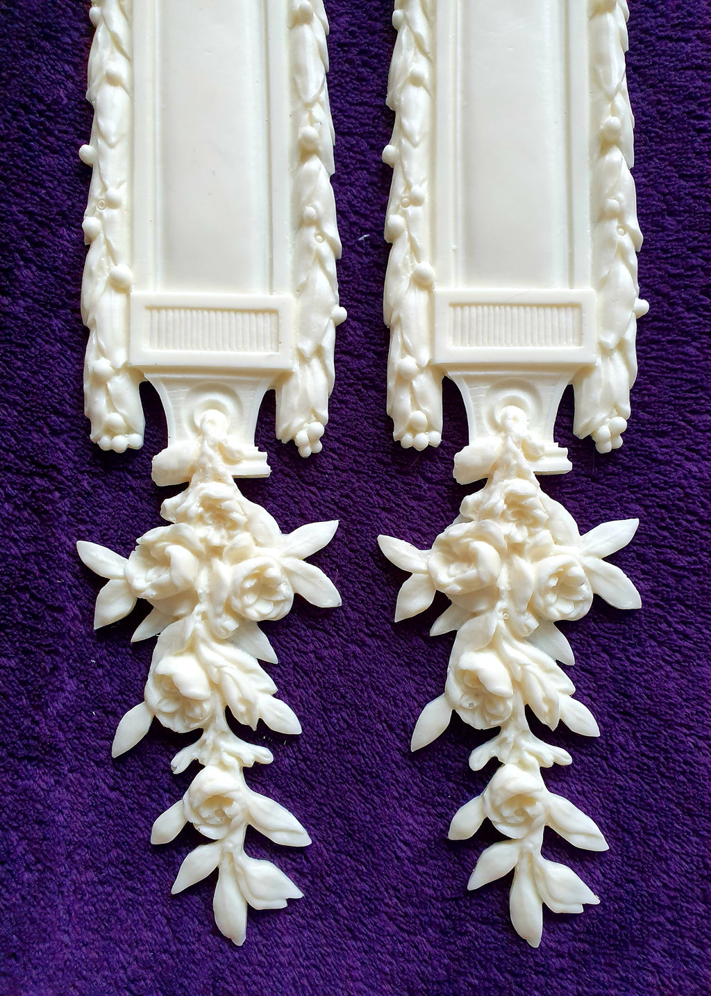 PAIR DECORATIVE MOULDING ANTIQUE STYLE WALL MIRROR DECORATION (No75)