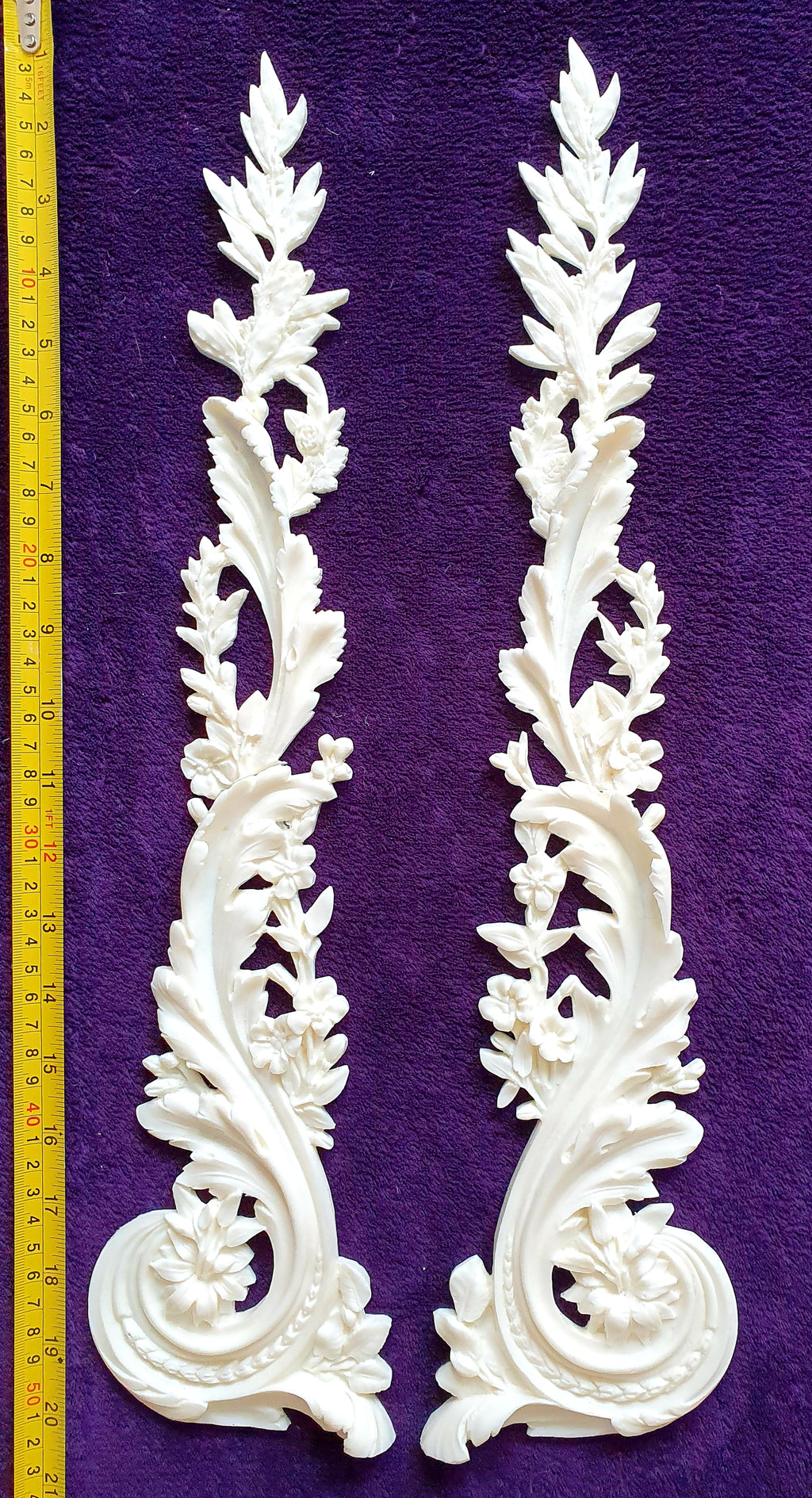 PAIR DECORATIVE MOULDING ANTIQUE ORNATE WALL OR FURNITURE DECORATION (No96)