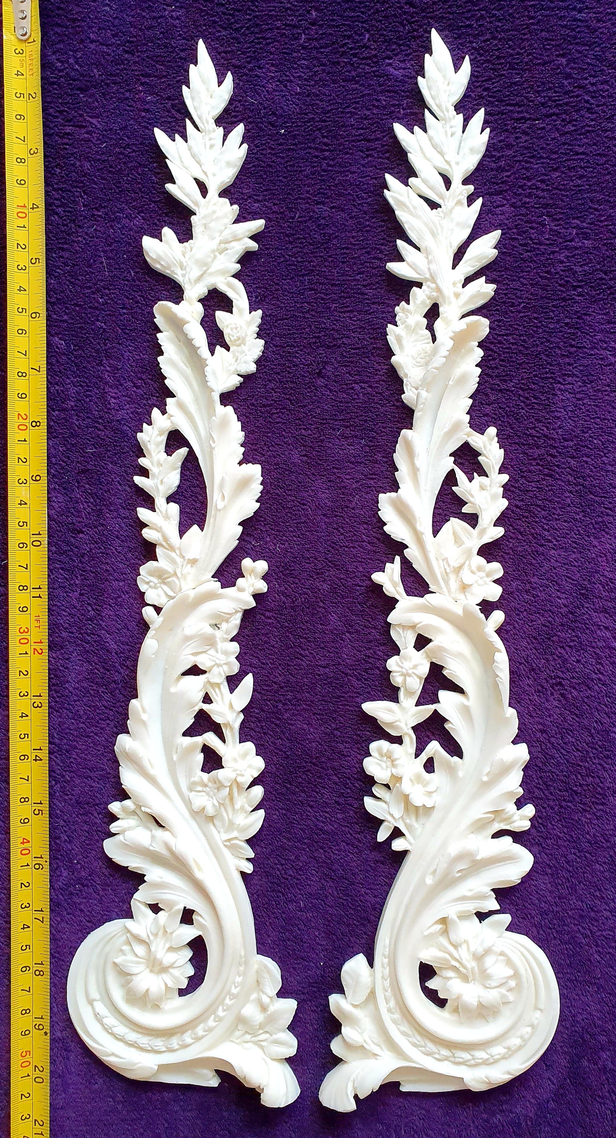PAIR DECORATIVE MOULDING ANTIQUE ORNATE WALL OR FURNITURE DECORATION (No96)