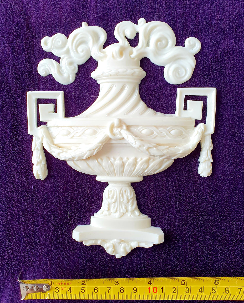 DECORATIVE EMPIRE STYLE LAMP MOULDING WALL DECORATION (No40)