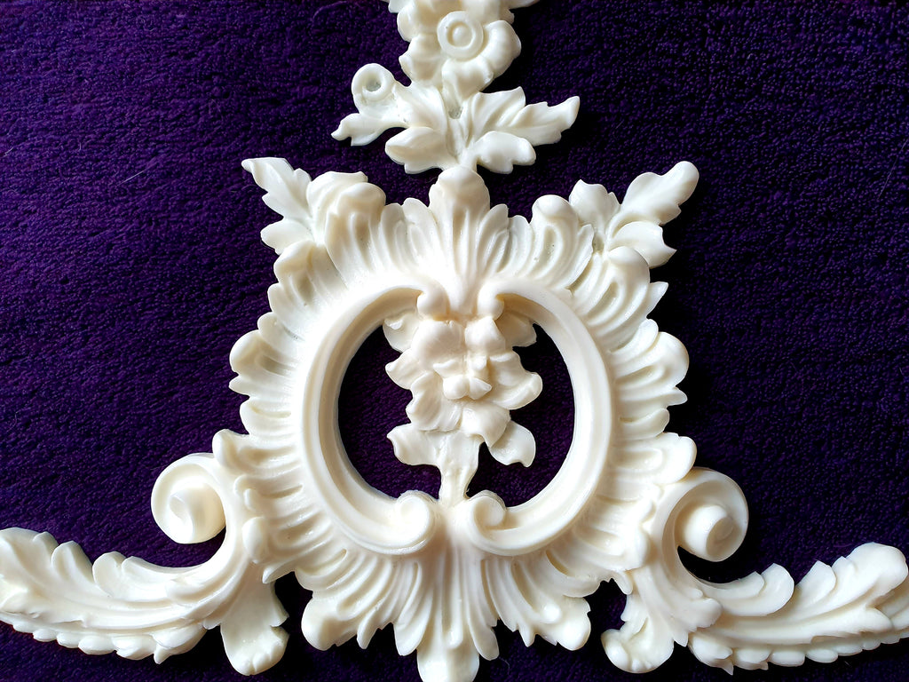 LOUIS XV GOLD GILT DORE RESIN WALL FRAME MOULDING DECORATION (No36)