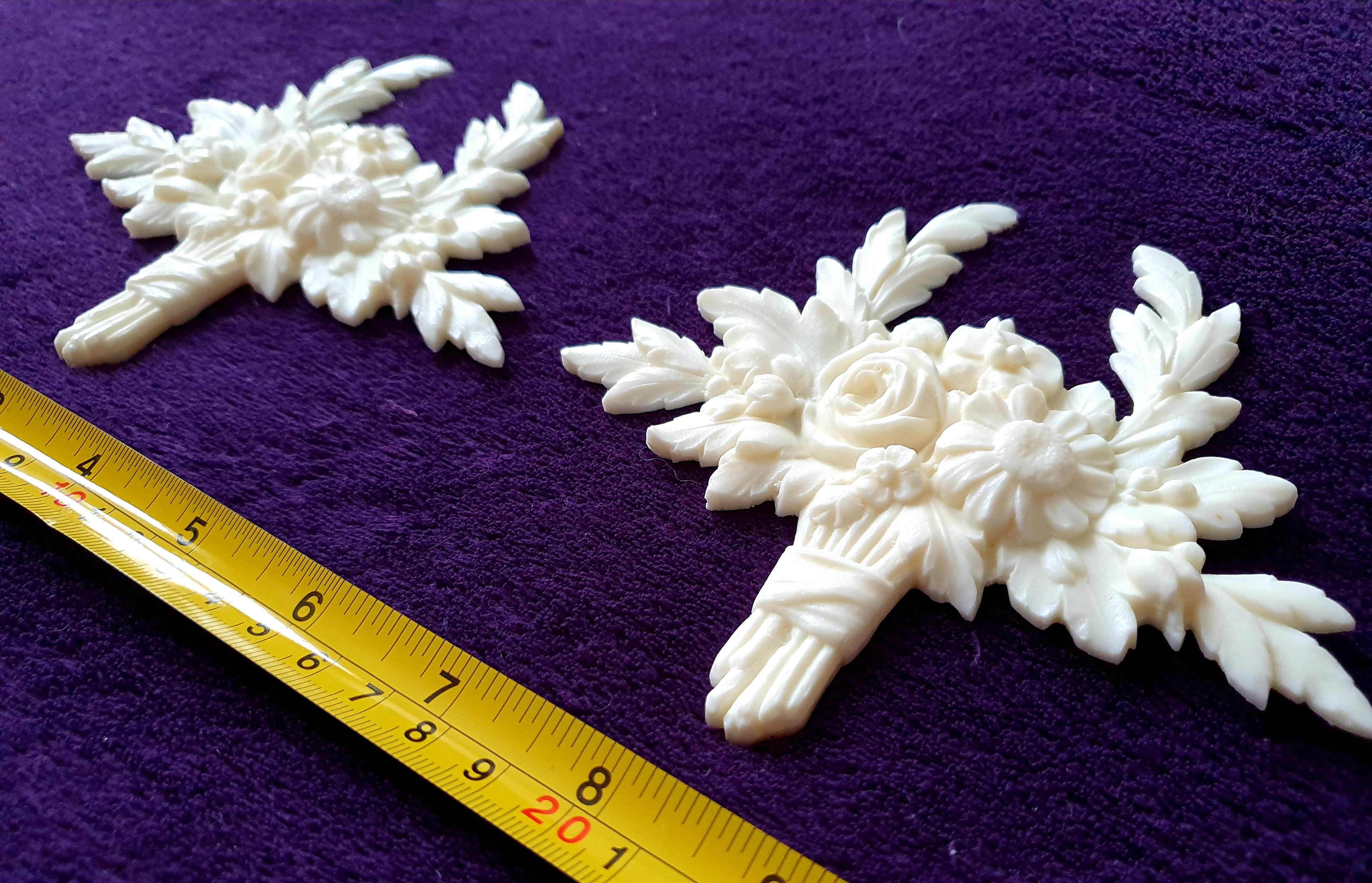 PAIR DECORATIVE FLORAL MOULDING LOUIS XVI WALL DECORATION (No23)
