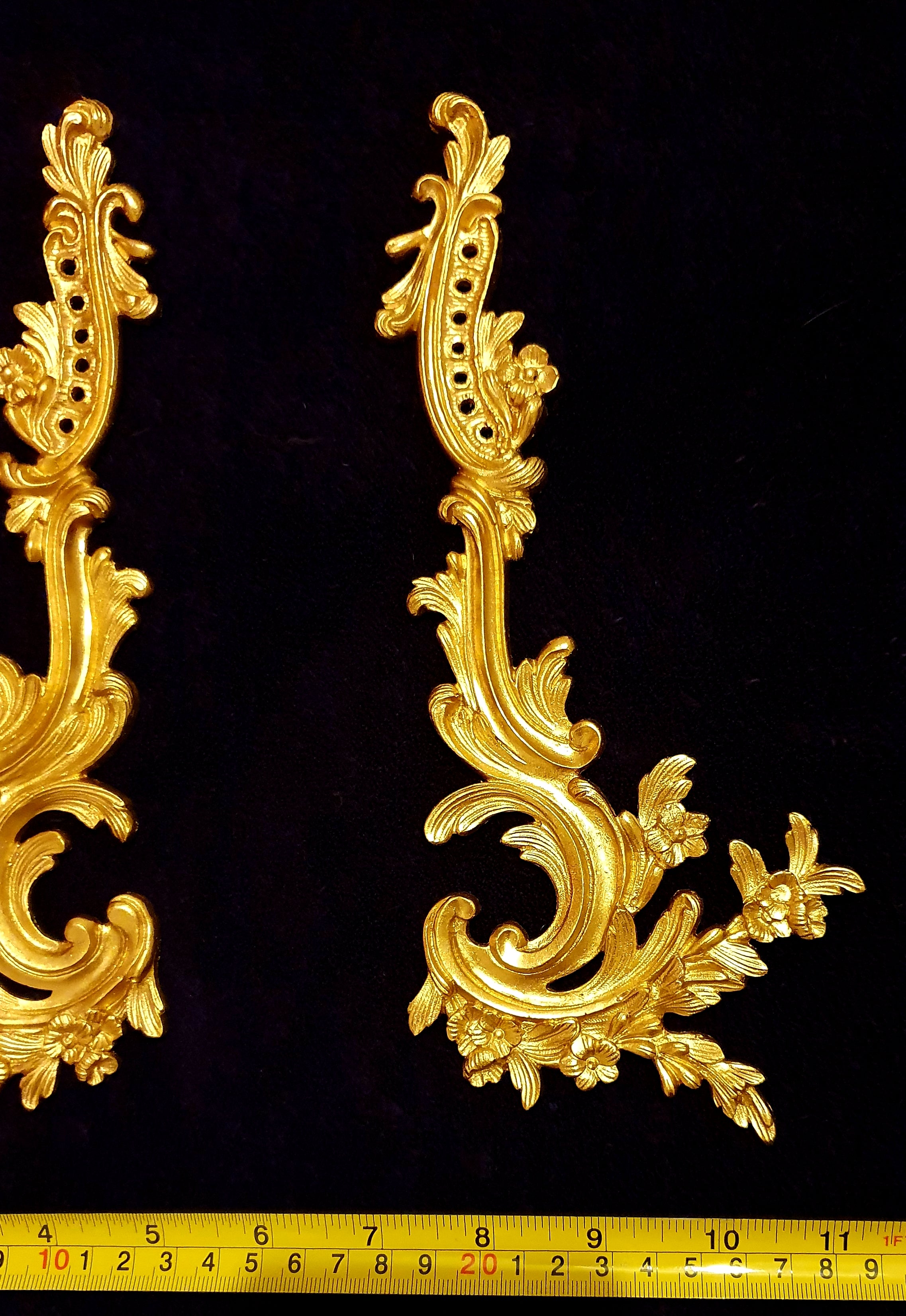 PAIR ORNATE ANTIQUE STYLE WALL MIRROR MOULDING DECORATION (No112)