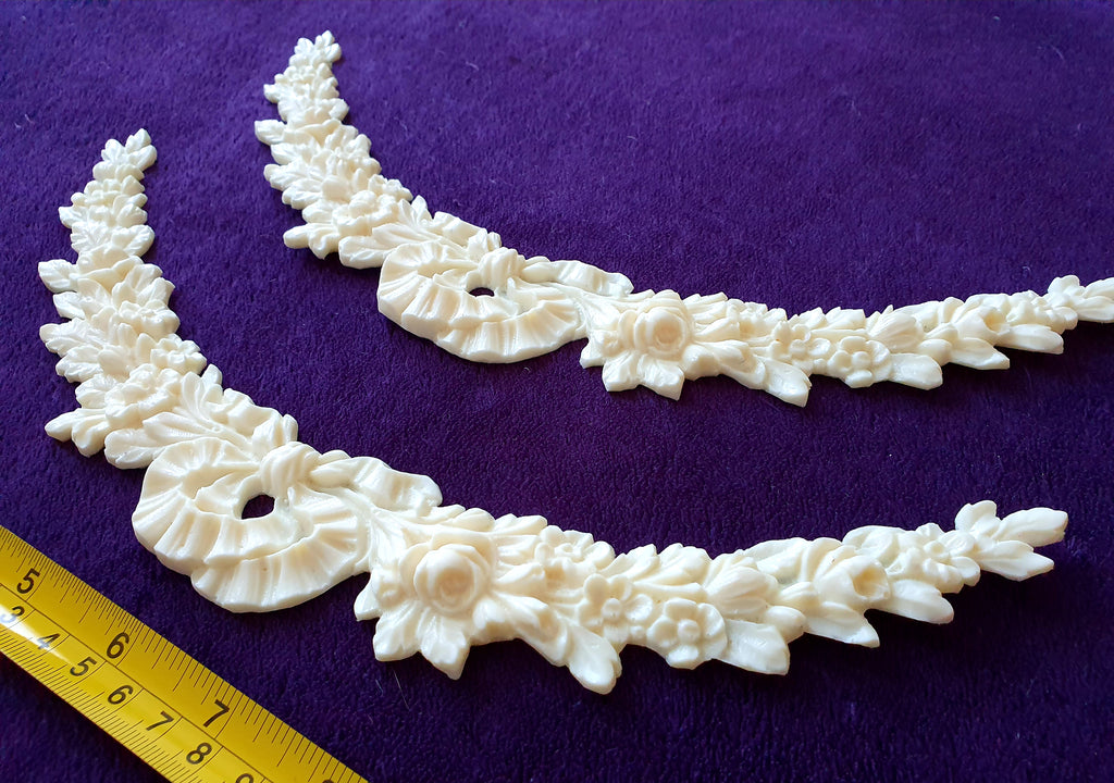 PAIR DECORATIVE FLORAL MOULDING WALL FURNITURE DECORATION (No13)