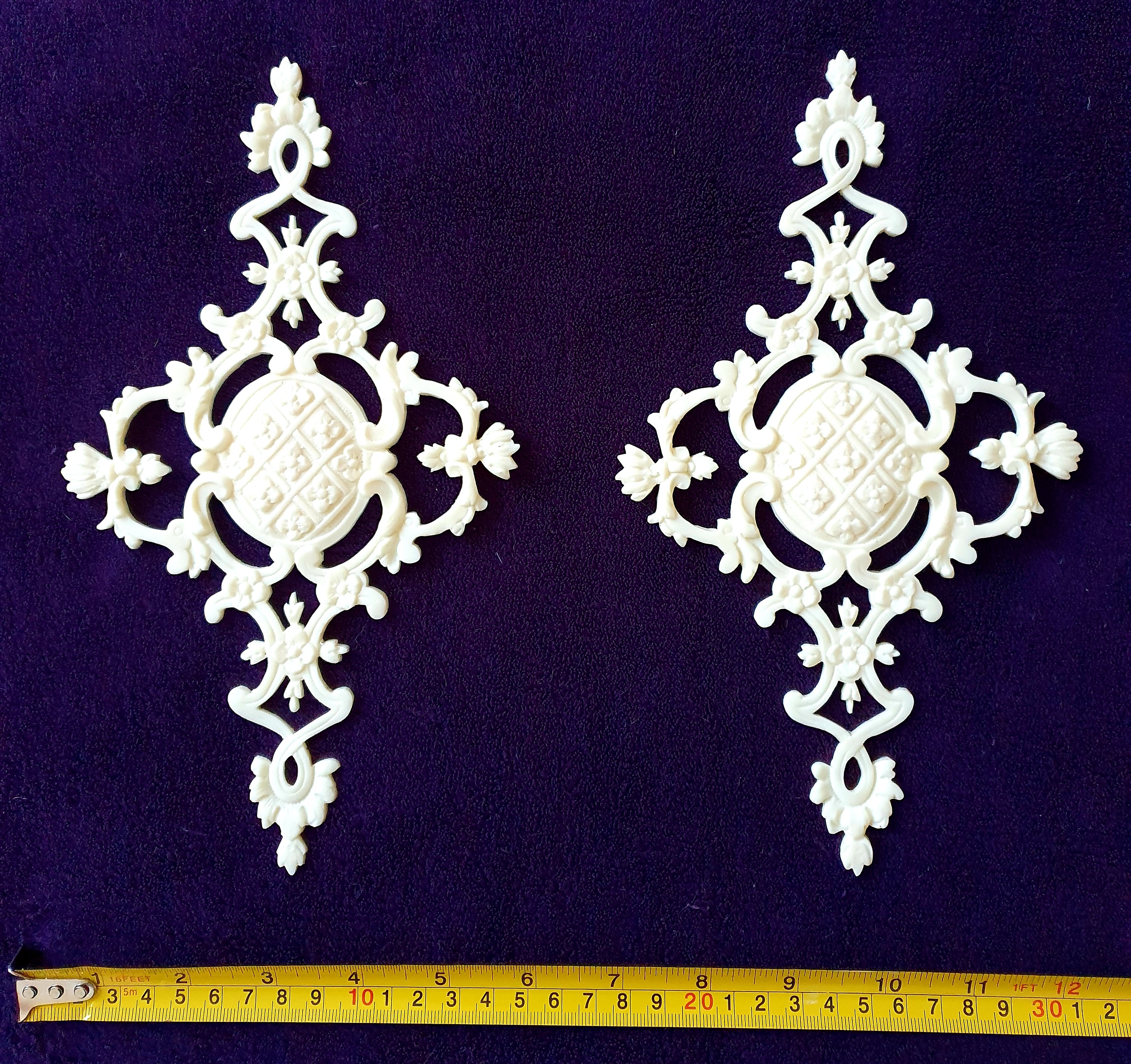 PAIR DECORATIVE MOULDING ONLAY LOUIS XVI DECORATION (No18)