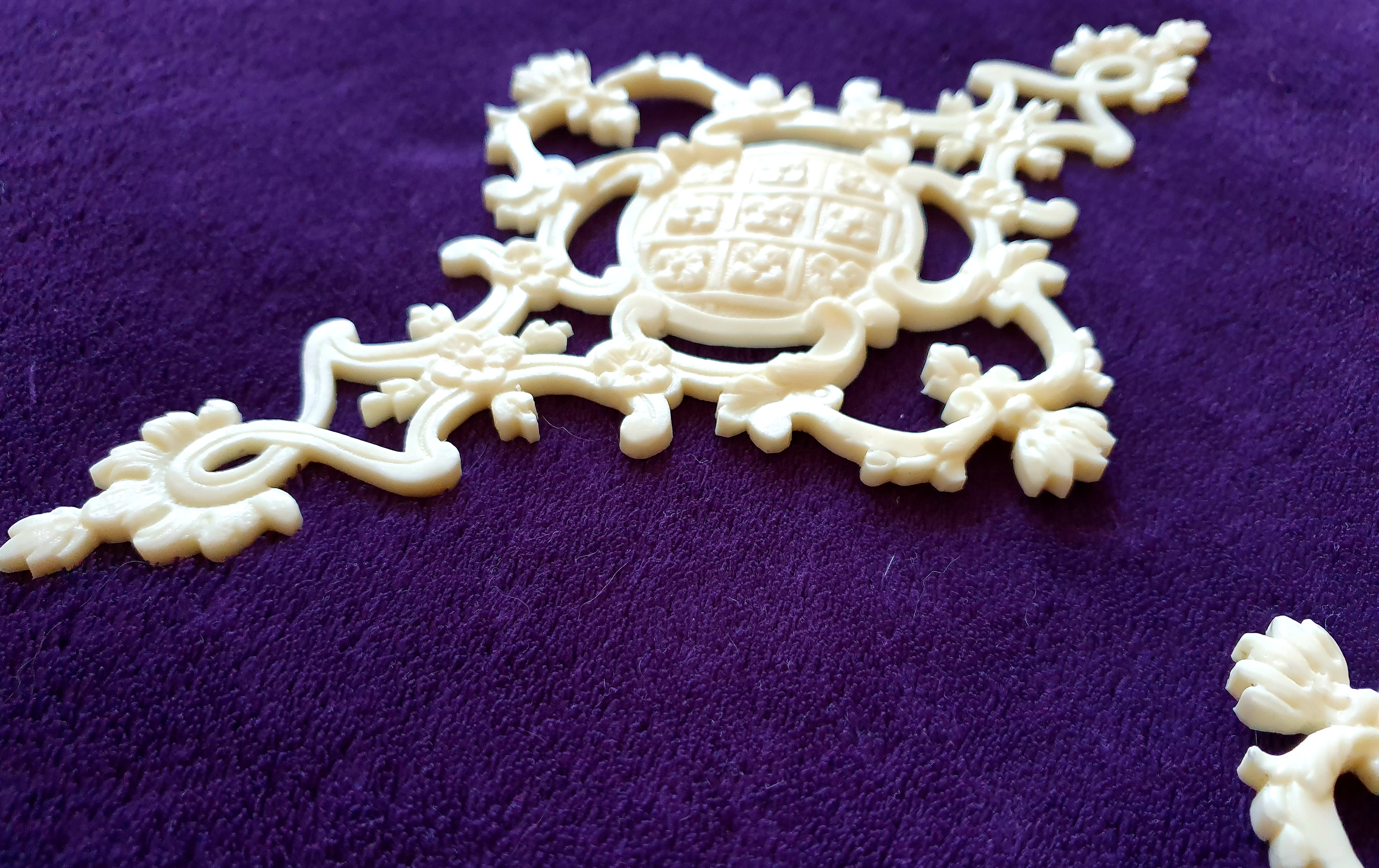 PAIR DECORATIVE MOULDING ONLAY LOUIS XVI DECORATION (No18)