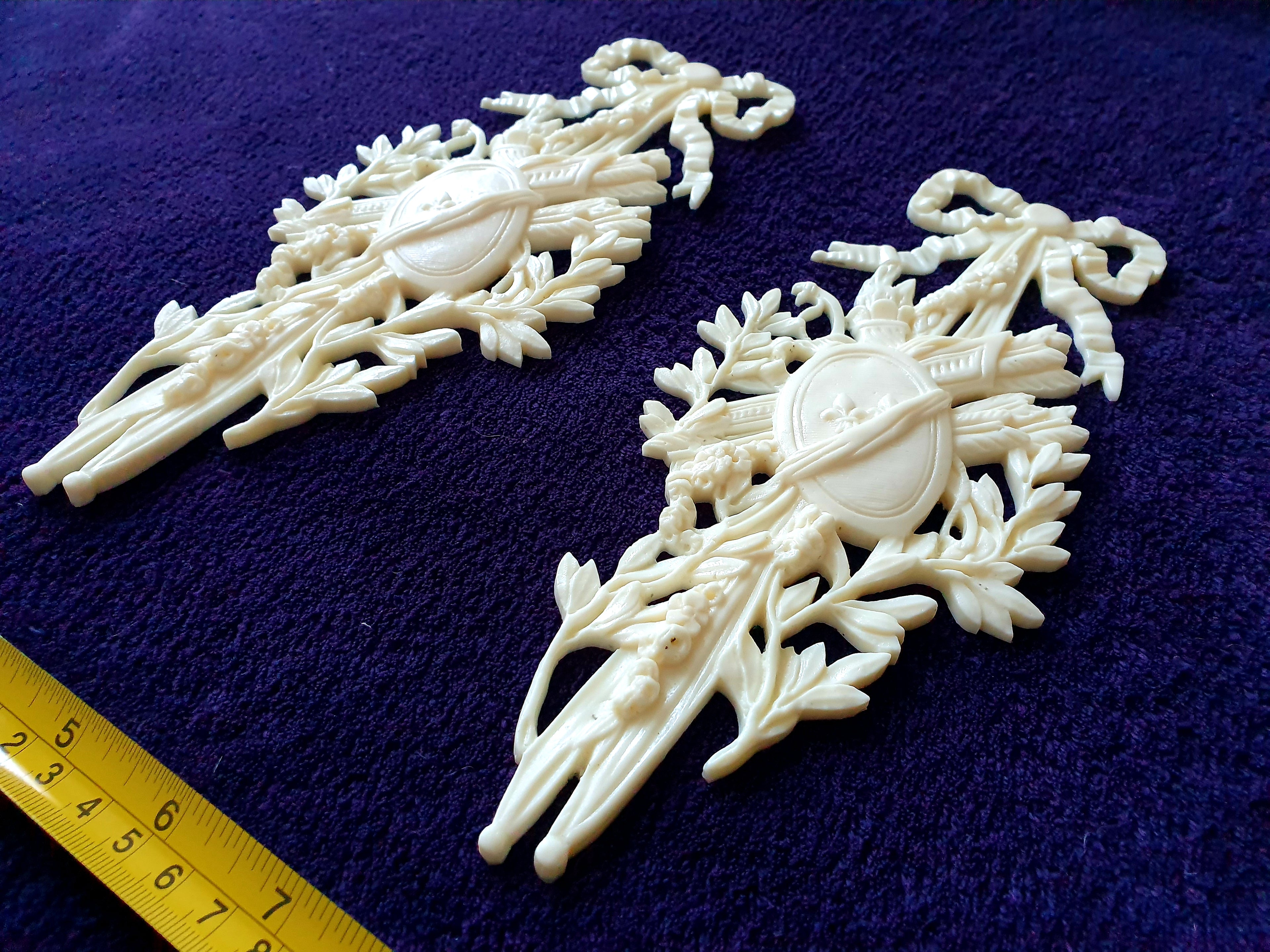 PAIR DECORATIVE MOULDING ONLAY LOUIS XVI DECORATION (No4)