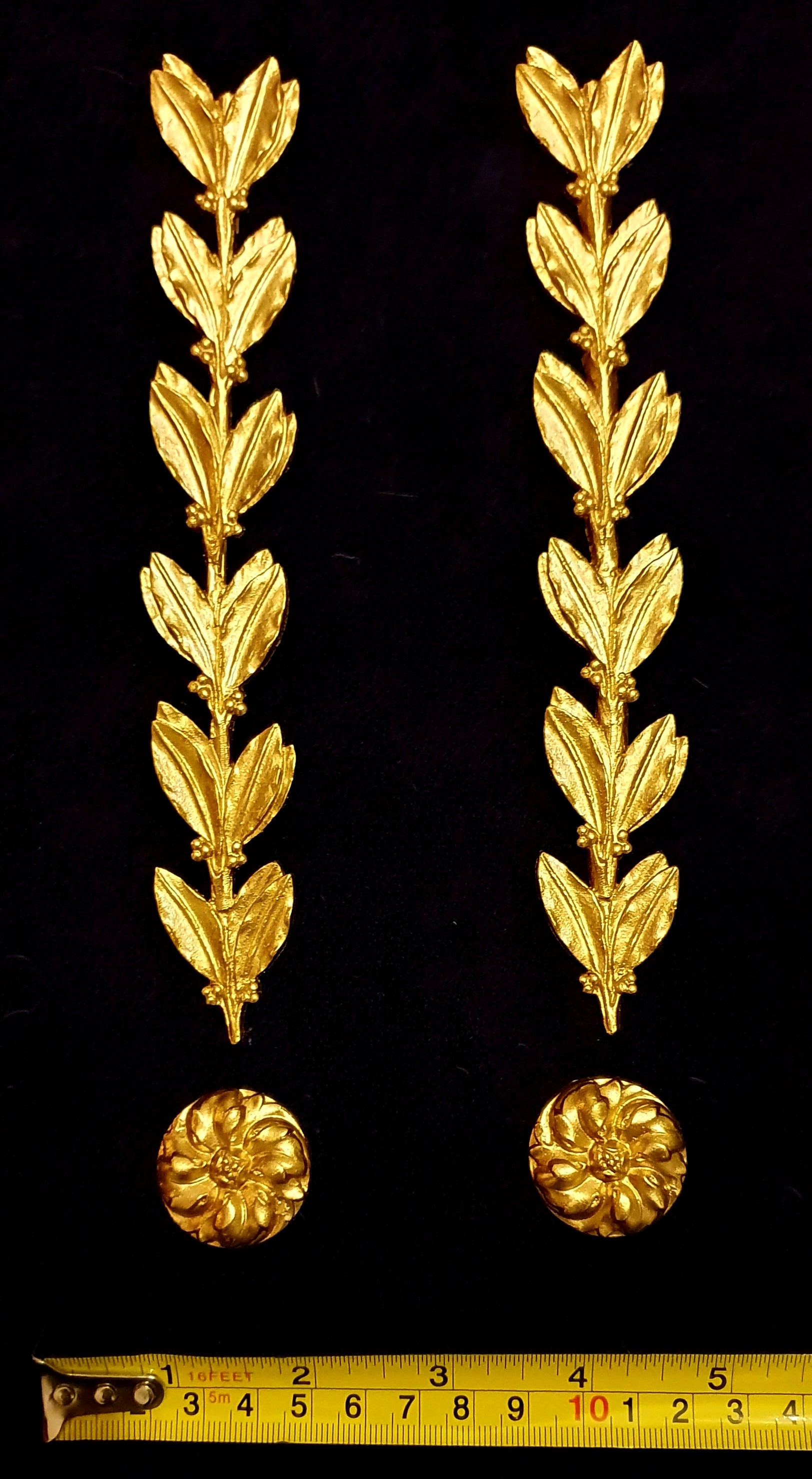 PAIR DECORATIVE MOULDING VICTORIAN EMPIRE WALL DECORATION (No19)