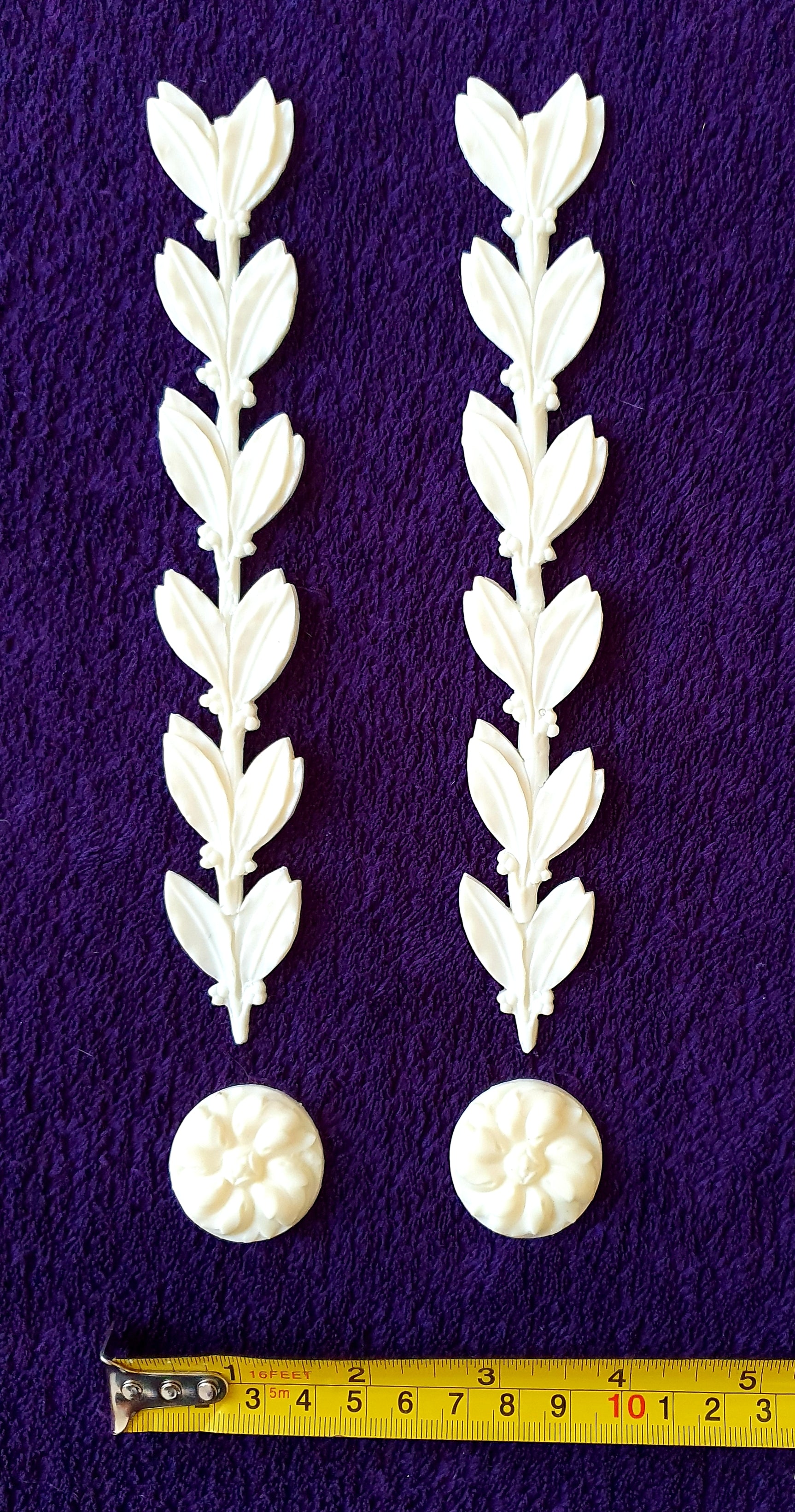 PAIR DECORATIVE MOULDING VICTORIAN EMPIRE WALL DECORATION (No19)