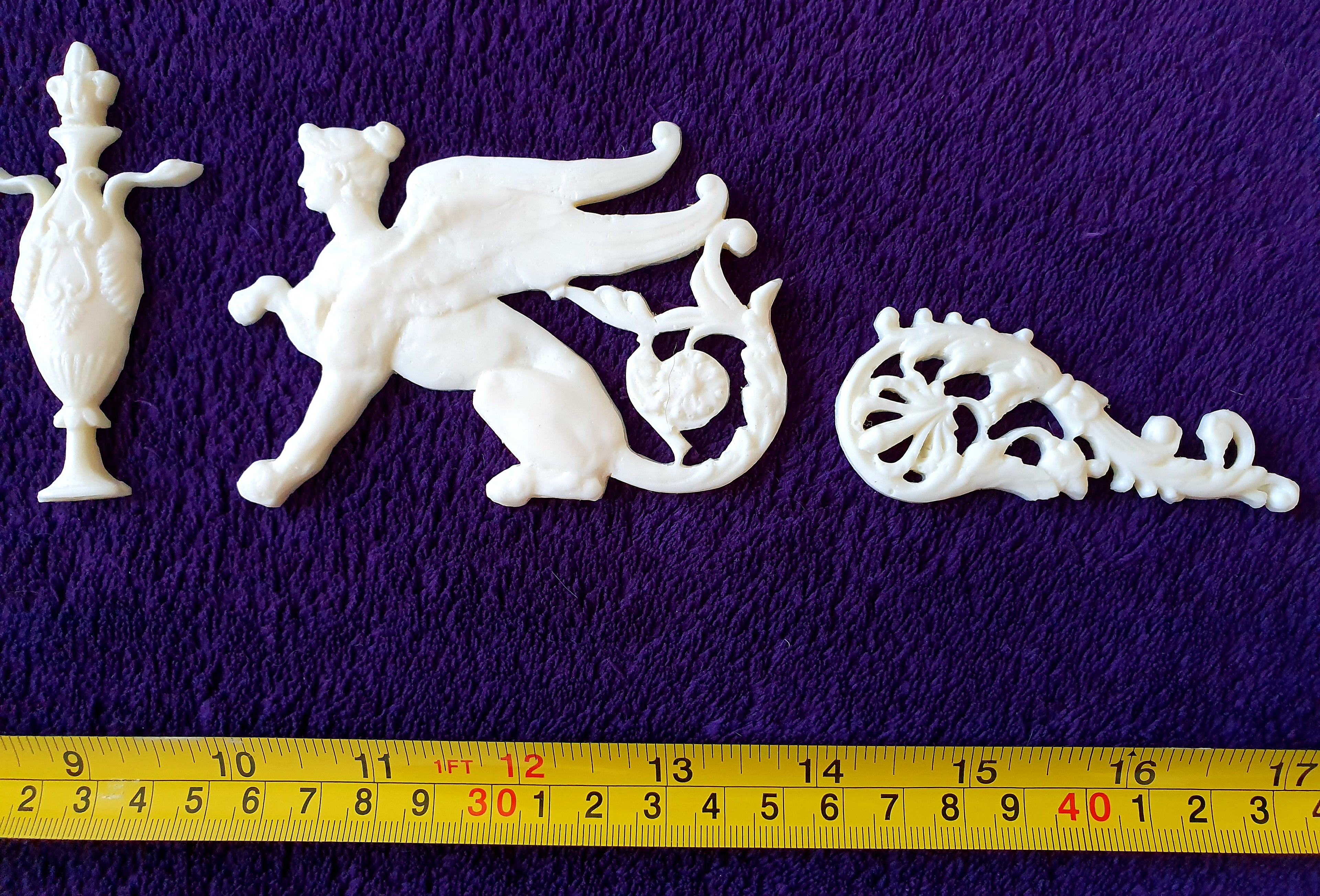 VICTORIAN EMPIRE SPHINX GRIFFIN ONLAY WALL MOULDING DECORATION (No20)