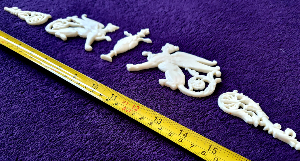 VICTORIAN EMPIRE SPHINX GRIFFIN ONLAY WALL MOULDING DECORATION (No20)