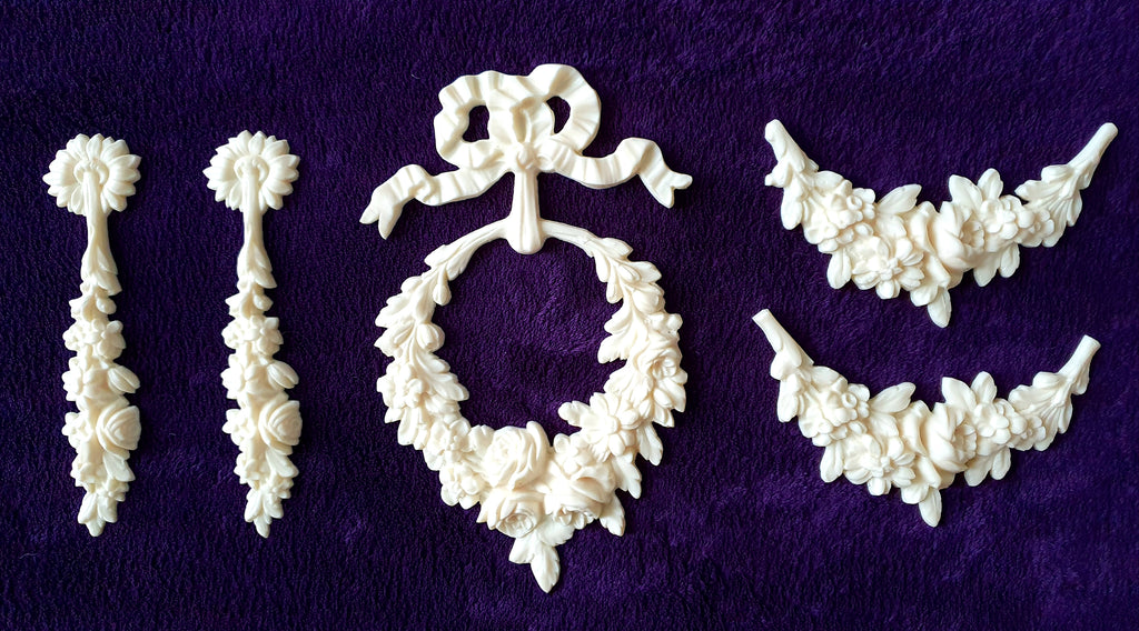 ORNATE DECORATIVE VICTORIAN FLORAL MOULDING (No1)