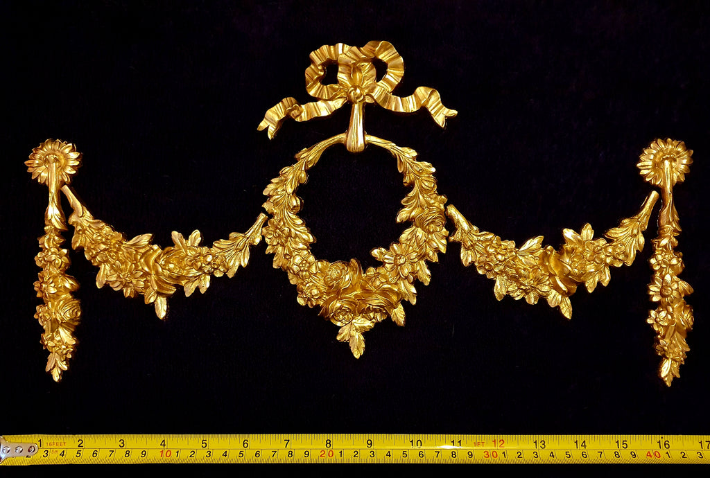 ORNATE DECORATIVE VICTORIAN FLORAL MOULDING (No1)