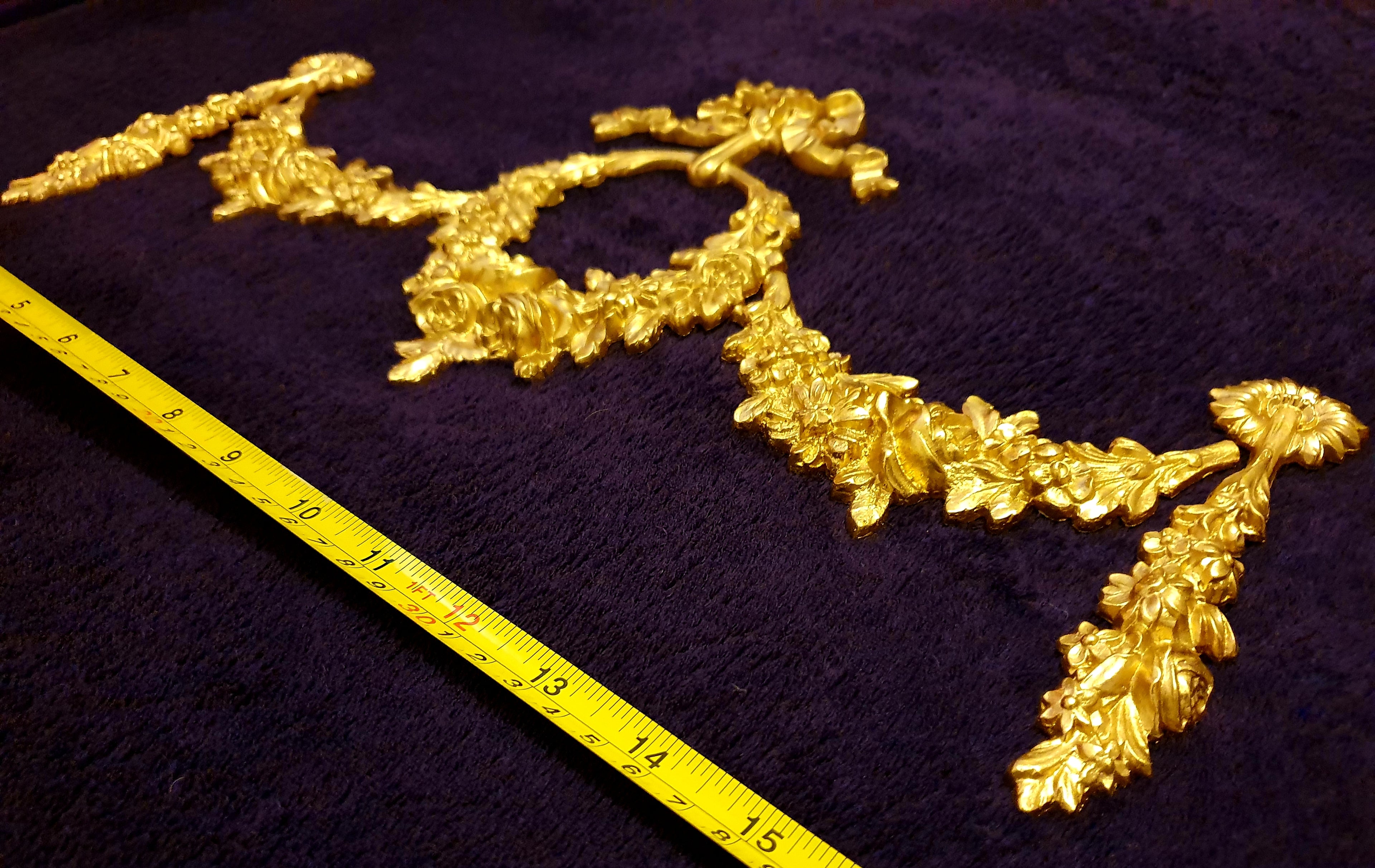 ORNATE DECORATIVE VICTORIAN FLORAL MOULDING (No1)