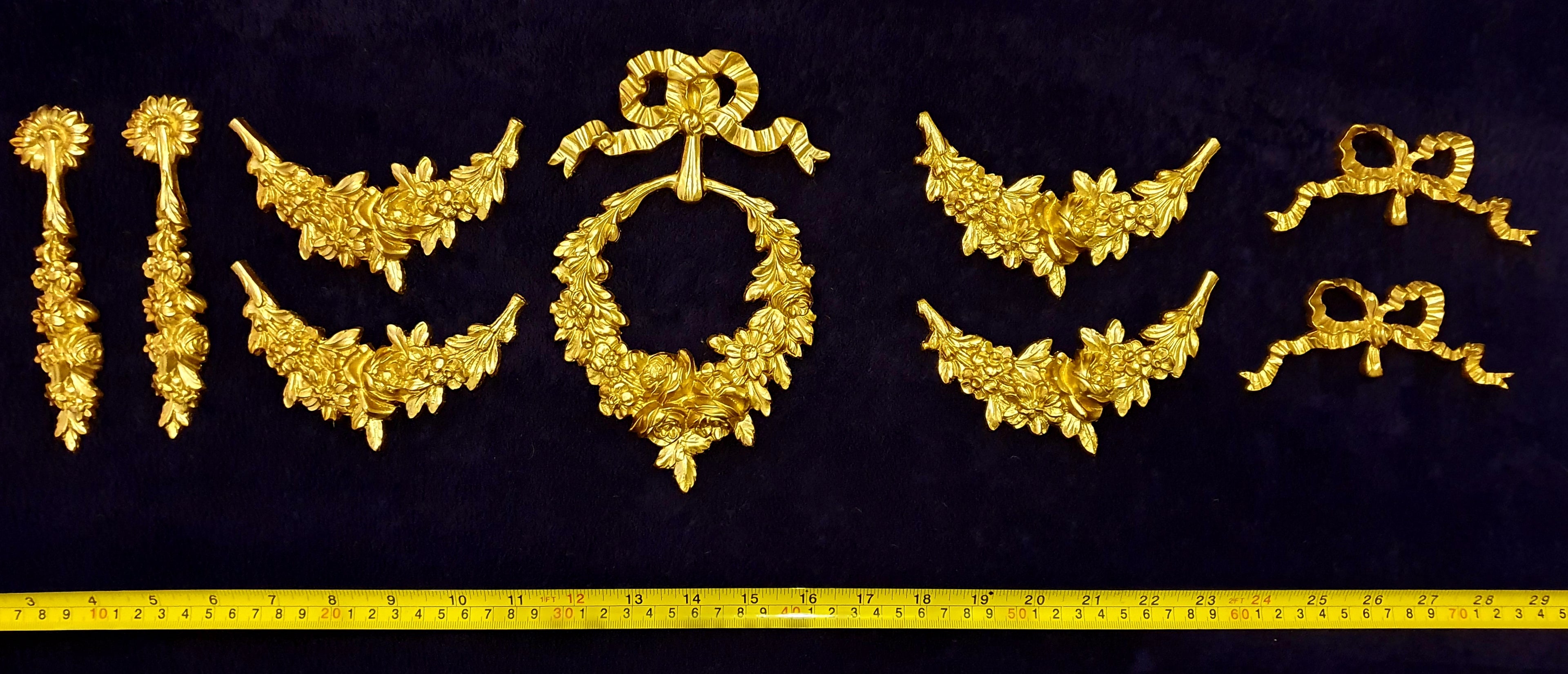 LARGE ORNATE DECORATIVE VICTORIAN FLORAL MOULDING (No2)