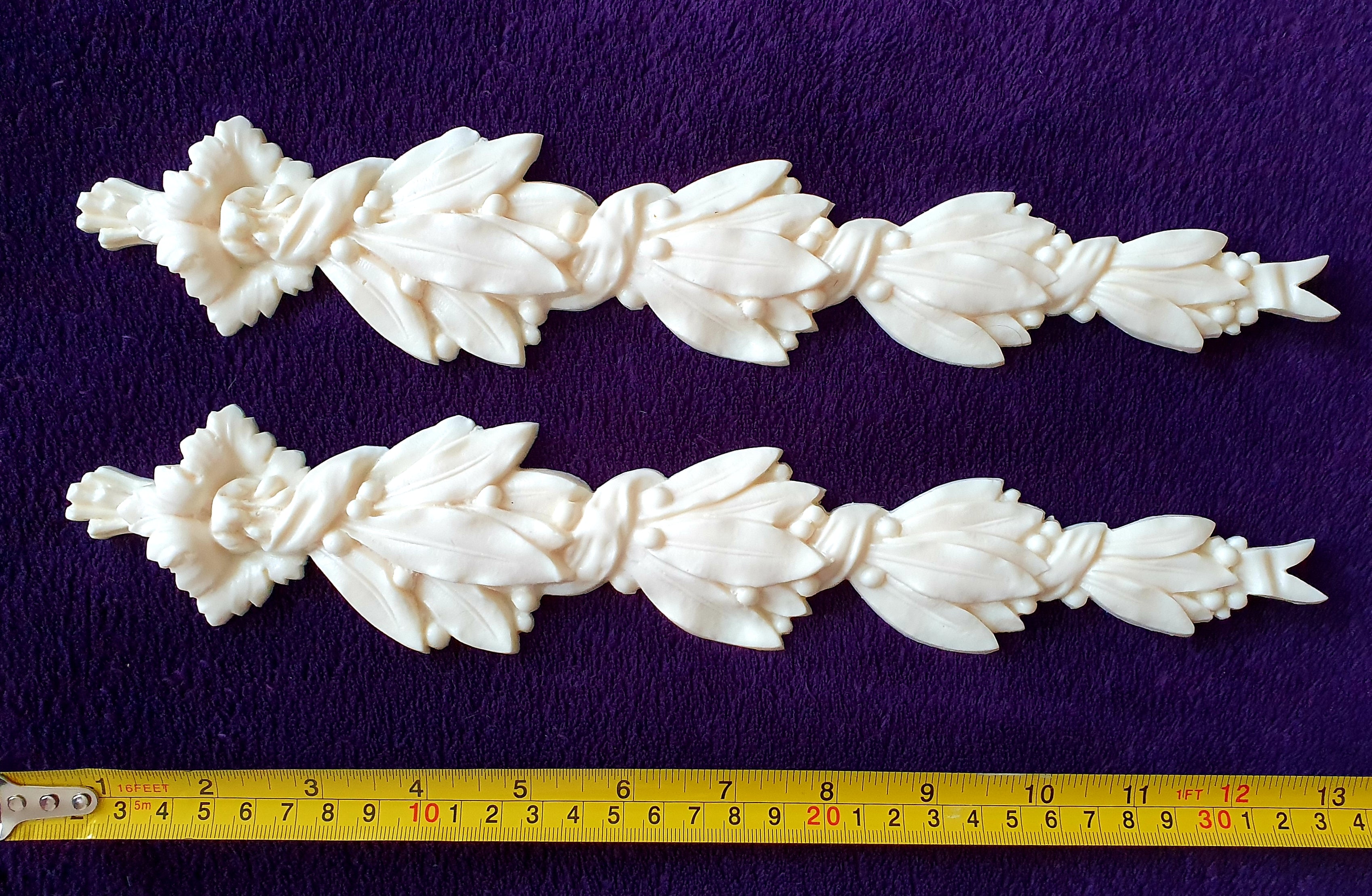PAIR DECORATIVE MOULDING ANTIQUE STYLE WALL MIRROR DECORATION (No71)