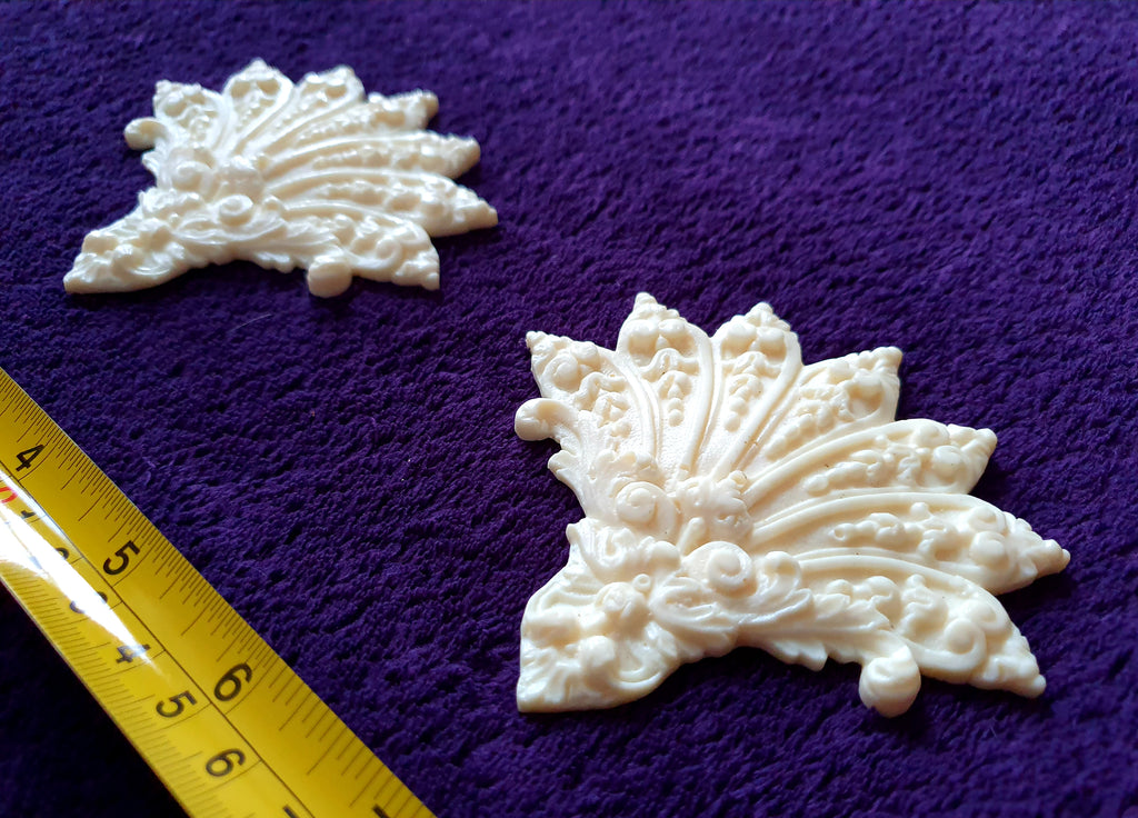 PAIR DECORATIVE MOULDING ANTIQUE STYLE WALL MIRROR DECORATION (No62)
