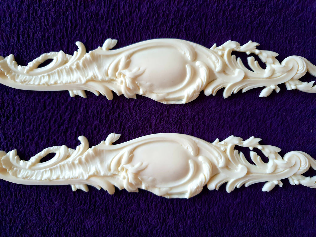 PAIR DECORATIVE MOULDING ANTIQUE STYLE WALL MIRROR DECORATION (No67)