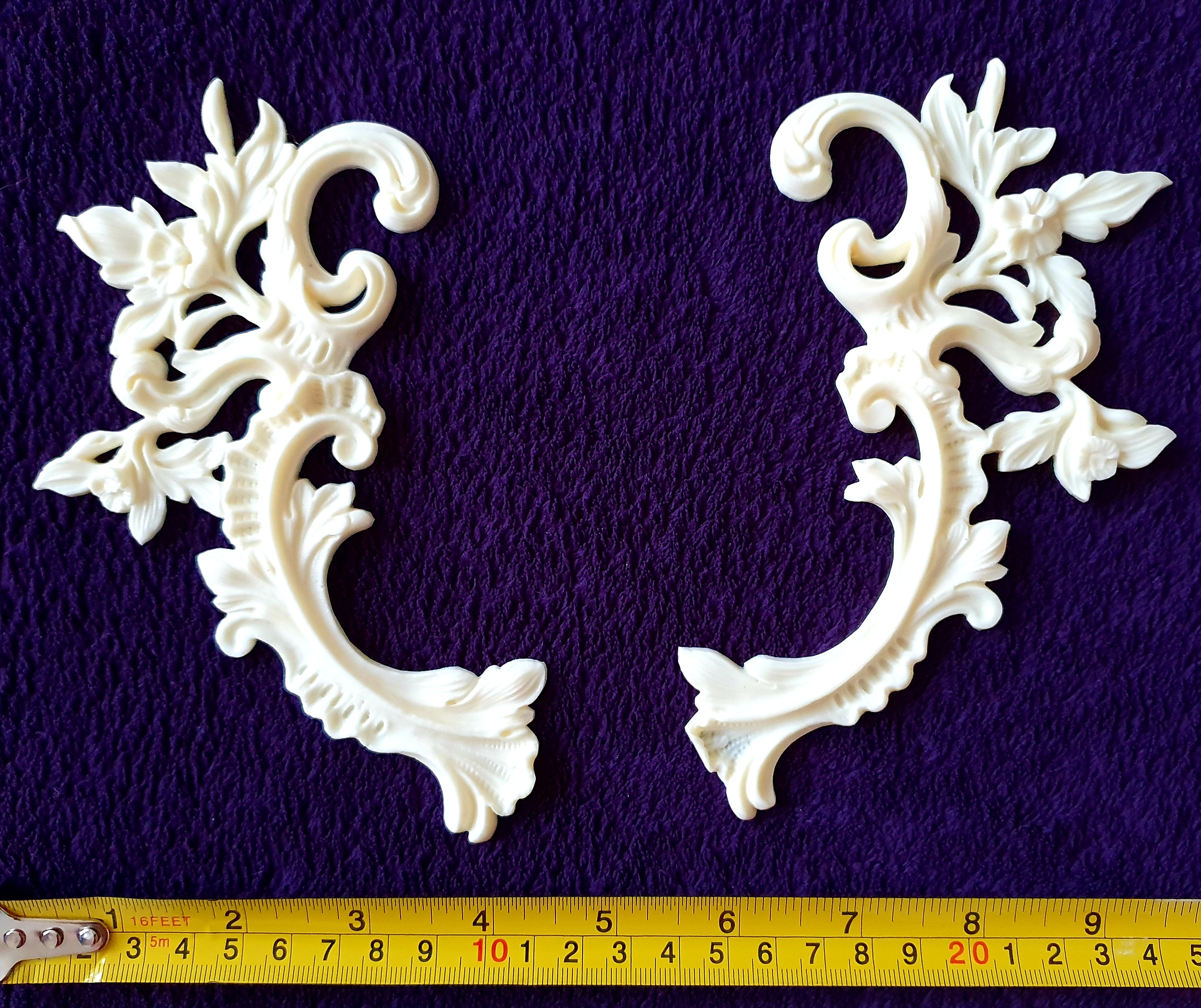 PAIR DECORATIVE MOULDING ANTIQUE STYLE WALL MIRROR DECORATION (No73)