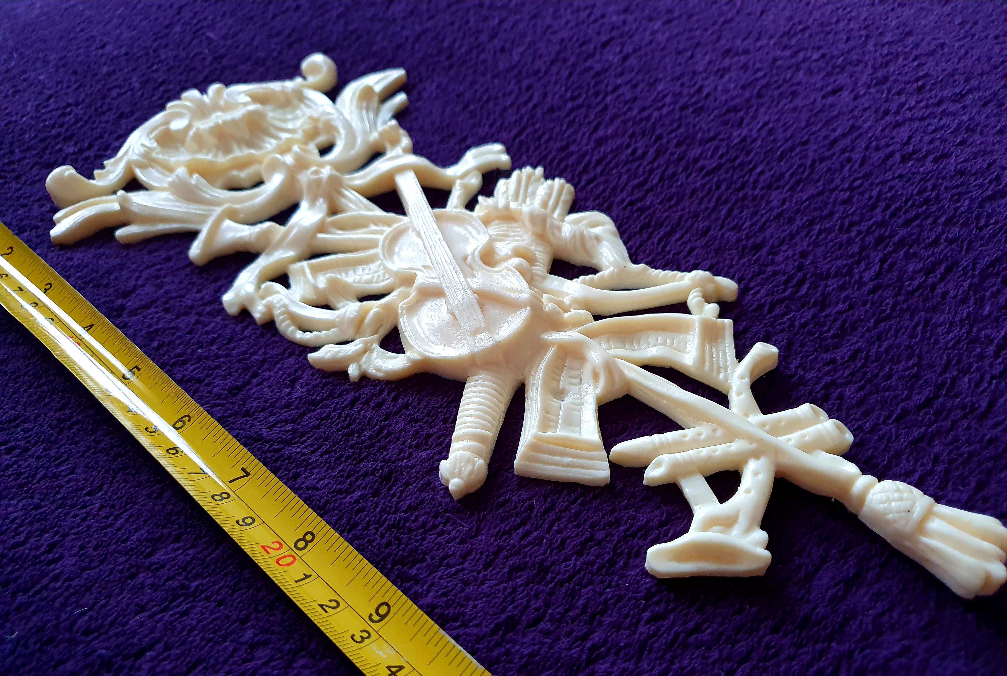 ORNATE ANTIQUE STYLE WALL MIRROR MOULDING DECORATION (No86)