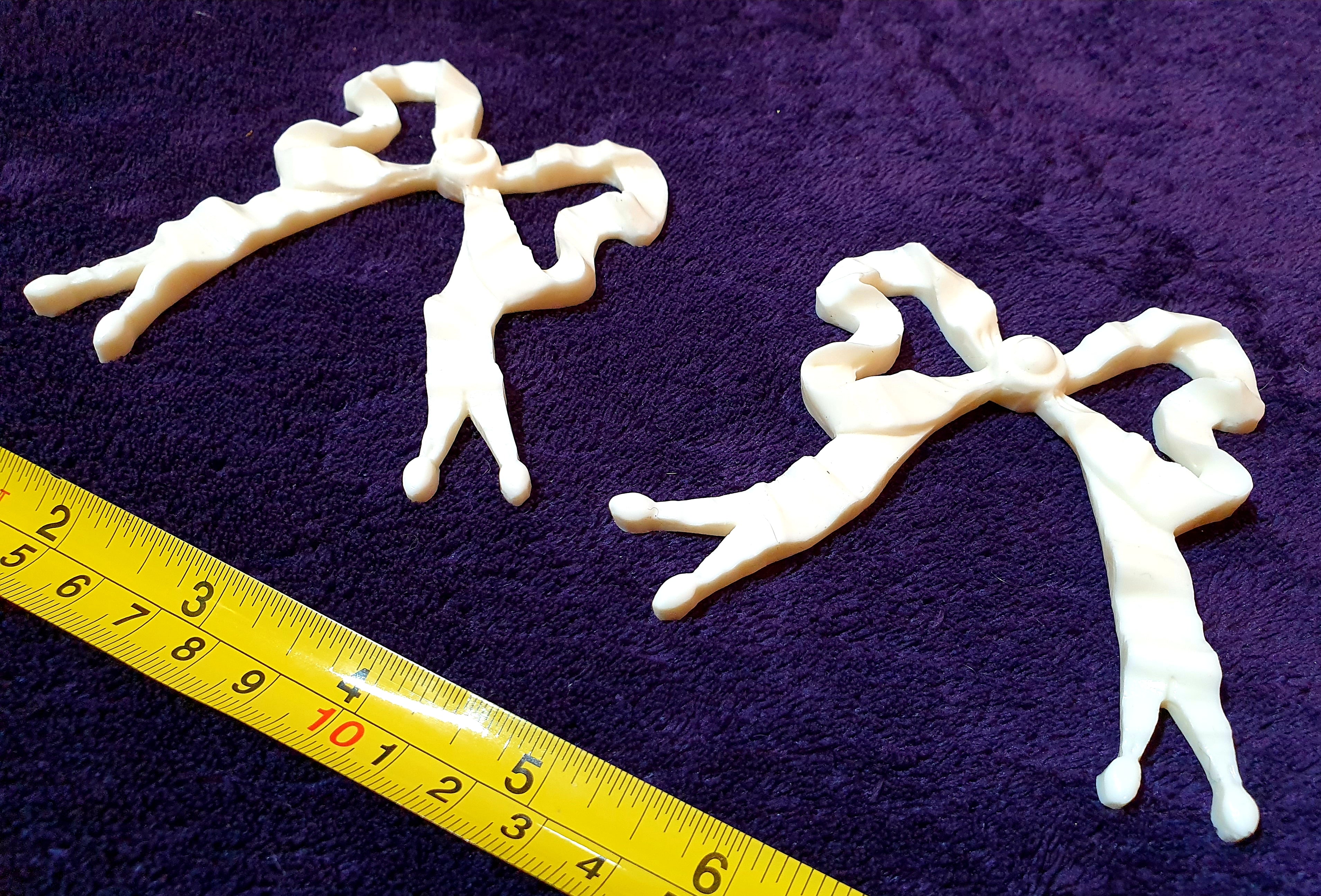 PAIR DECORATIVE MOULDING RIBBON WALL DECORATION (No17)
