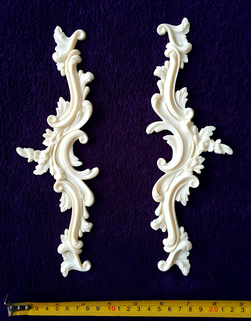 PAIR ORNATE ANTIQUE STYLE WALL MIRROR MOULDING DECORATION (No113)
