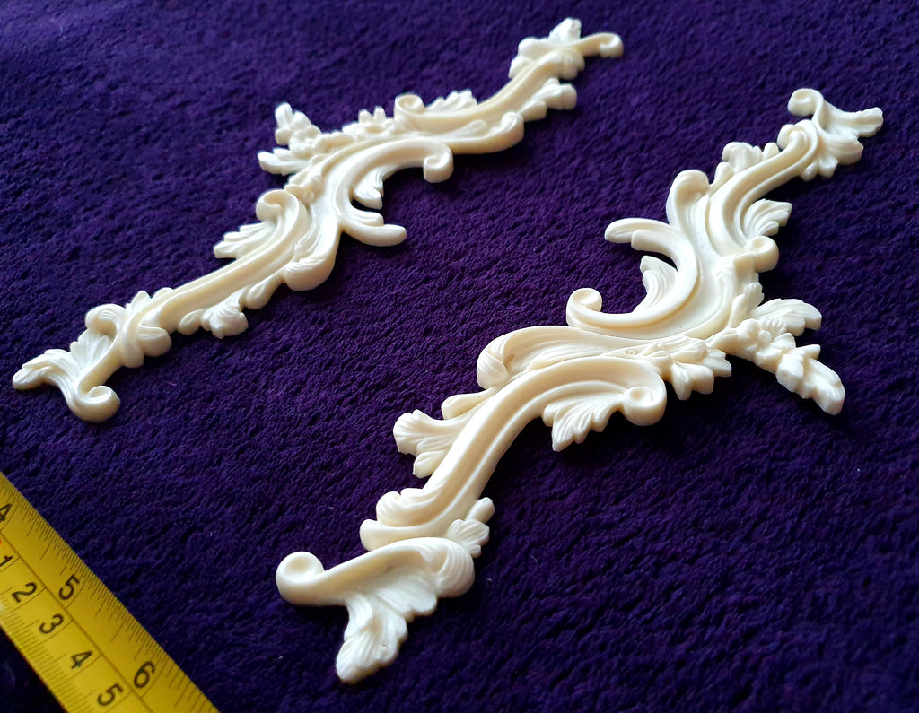 PAIR ORNATE ANTIQUE STYLE WALL MIRROR MOULDING DECORATION (No113)