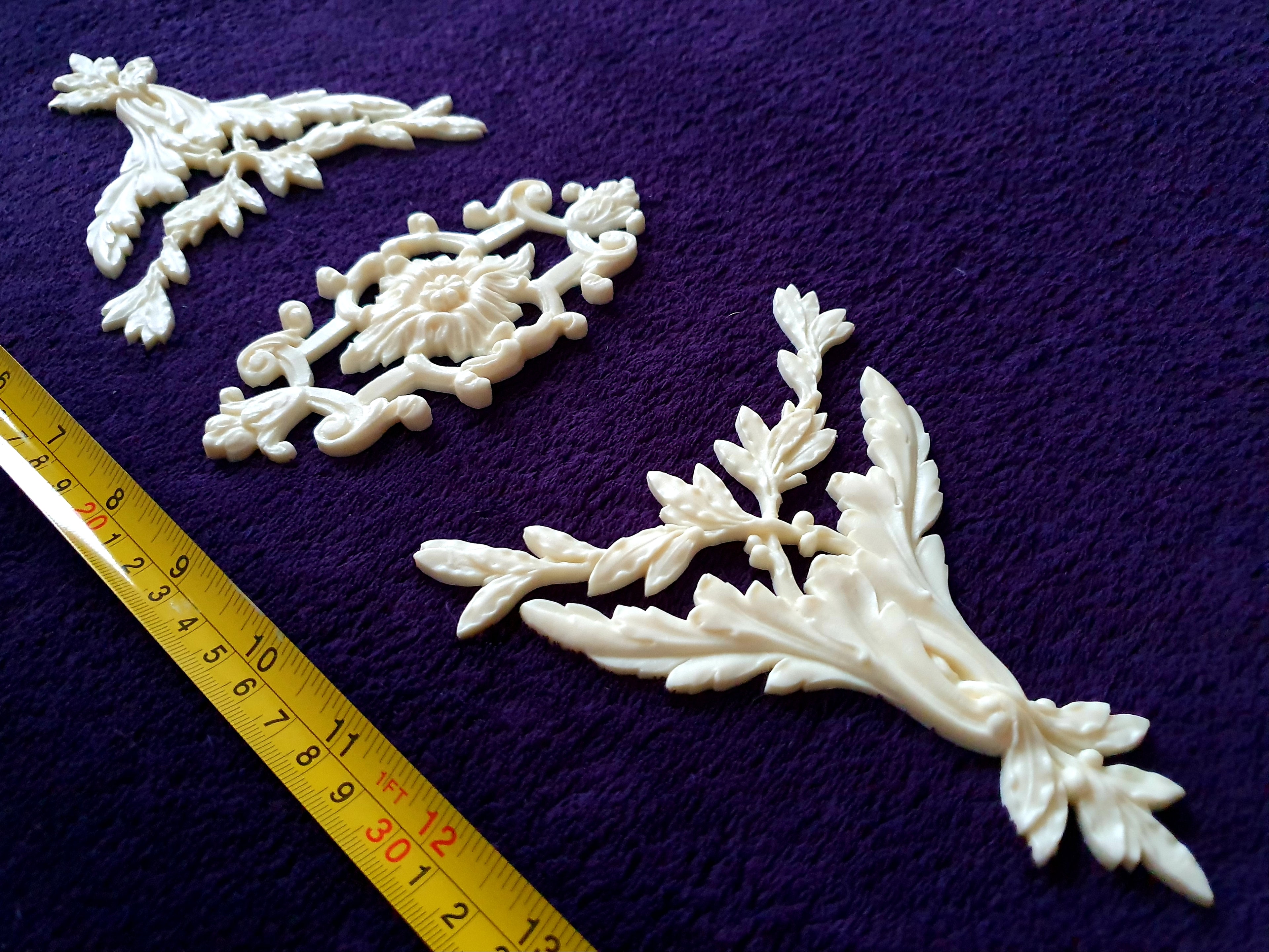ORNATE ANTIQUE STYLE WALL MIRROR MOULDING DECORATION (No111)