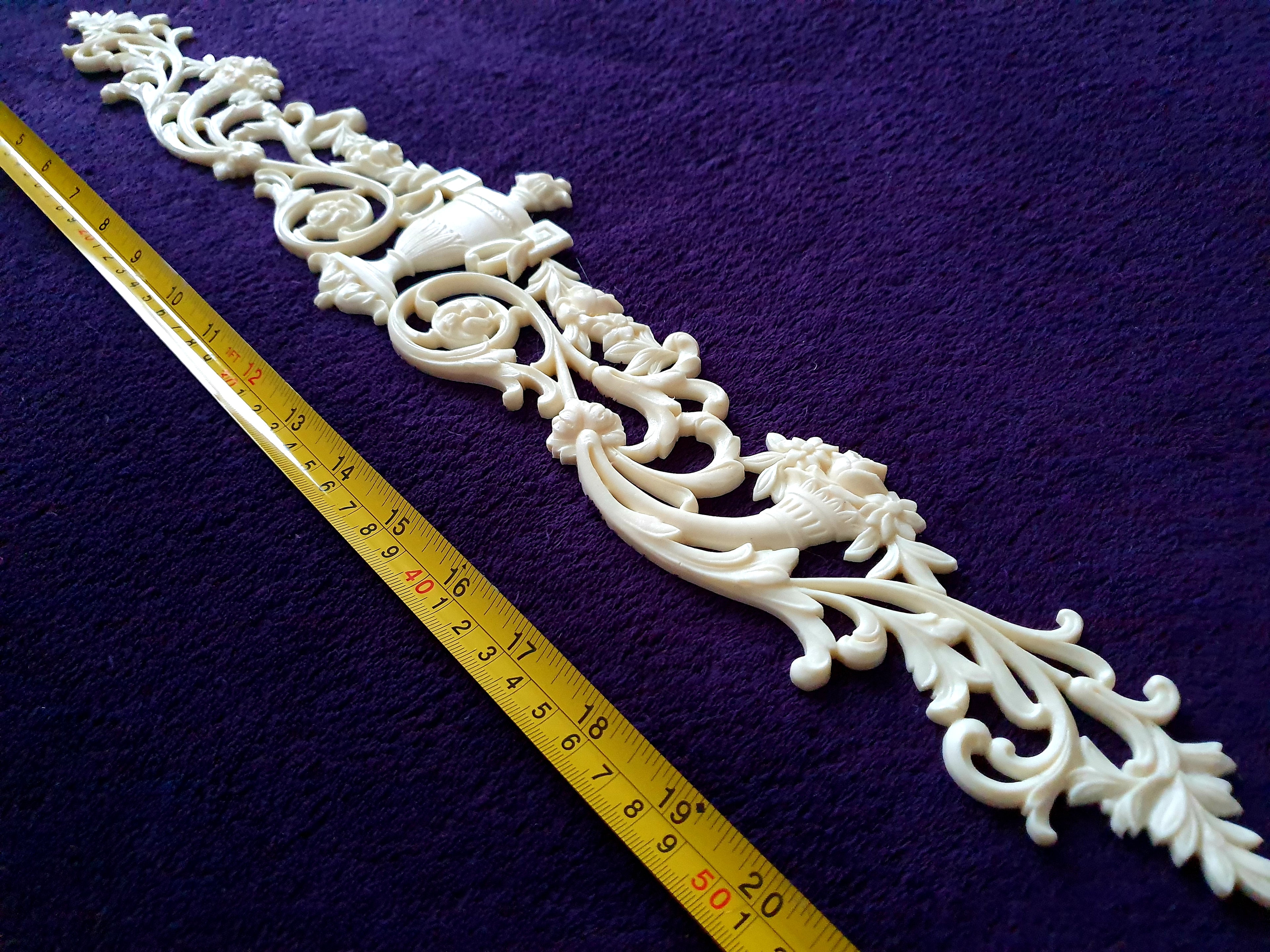 ORNATE ANTIQUE STYLE WALL MIRROR MOULDING DECORATION (No110)