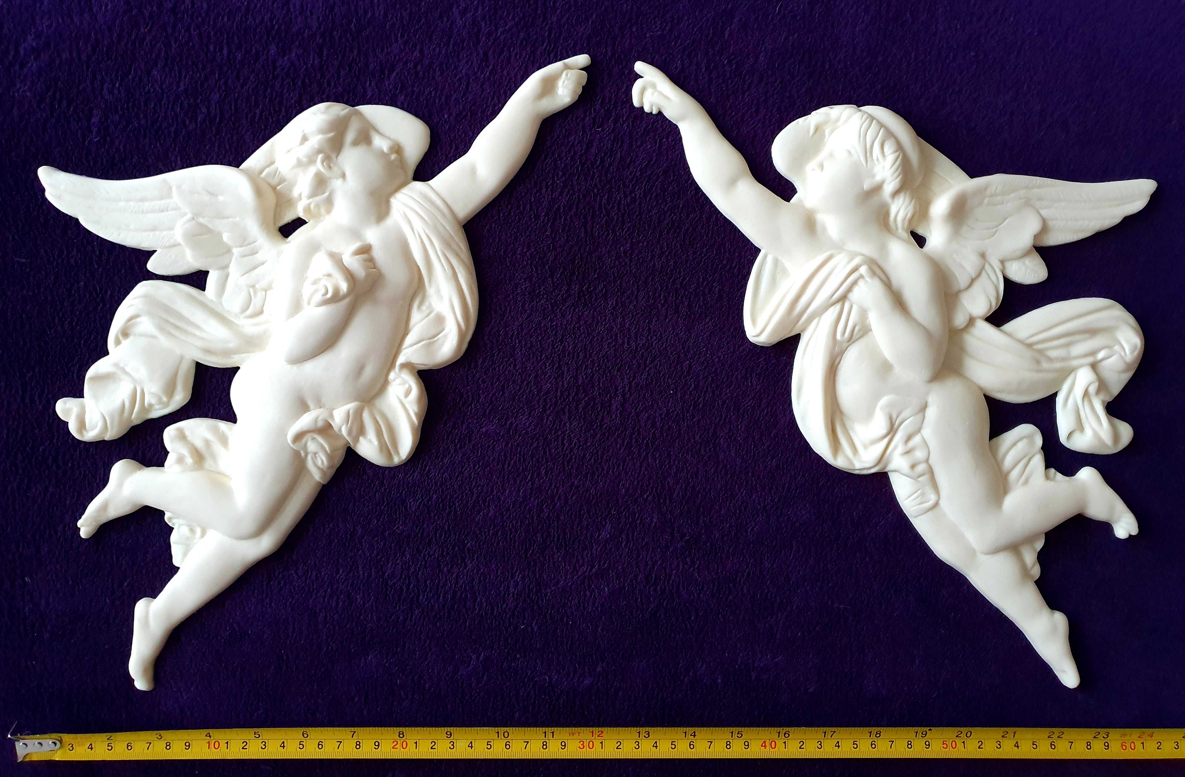 PAIR DECORATIVE MOULDING ANTIQUE ORNATE WALL OR FURNITURE DECORATION (No98)