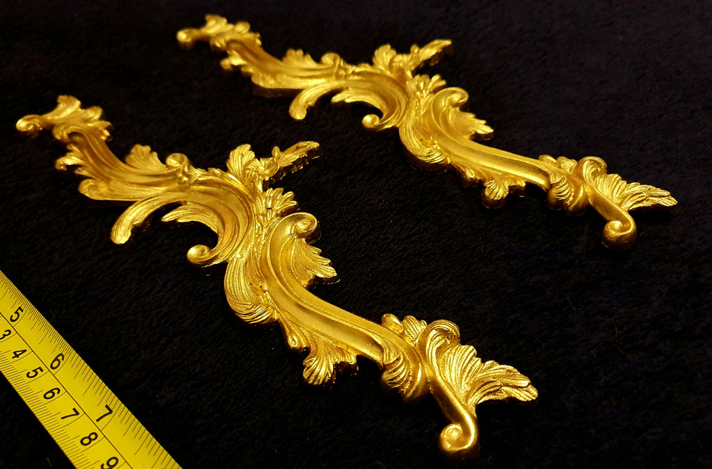 PAIR ORNATE ANTIQUE STYLE WALL MIRROR MOULDING DECORATION (No113)