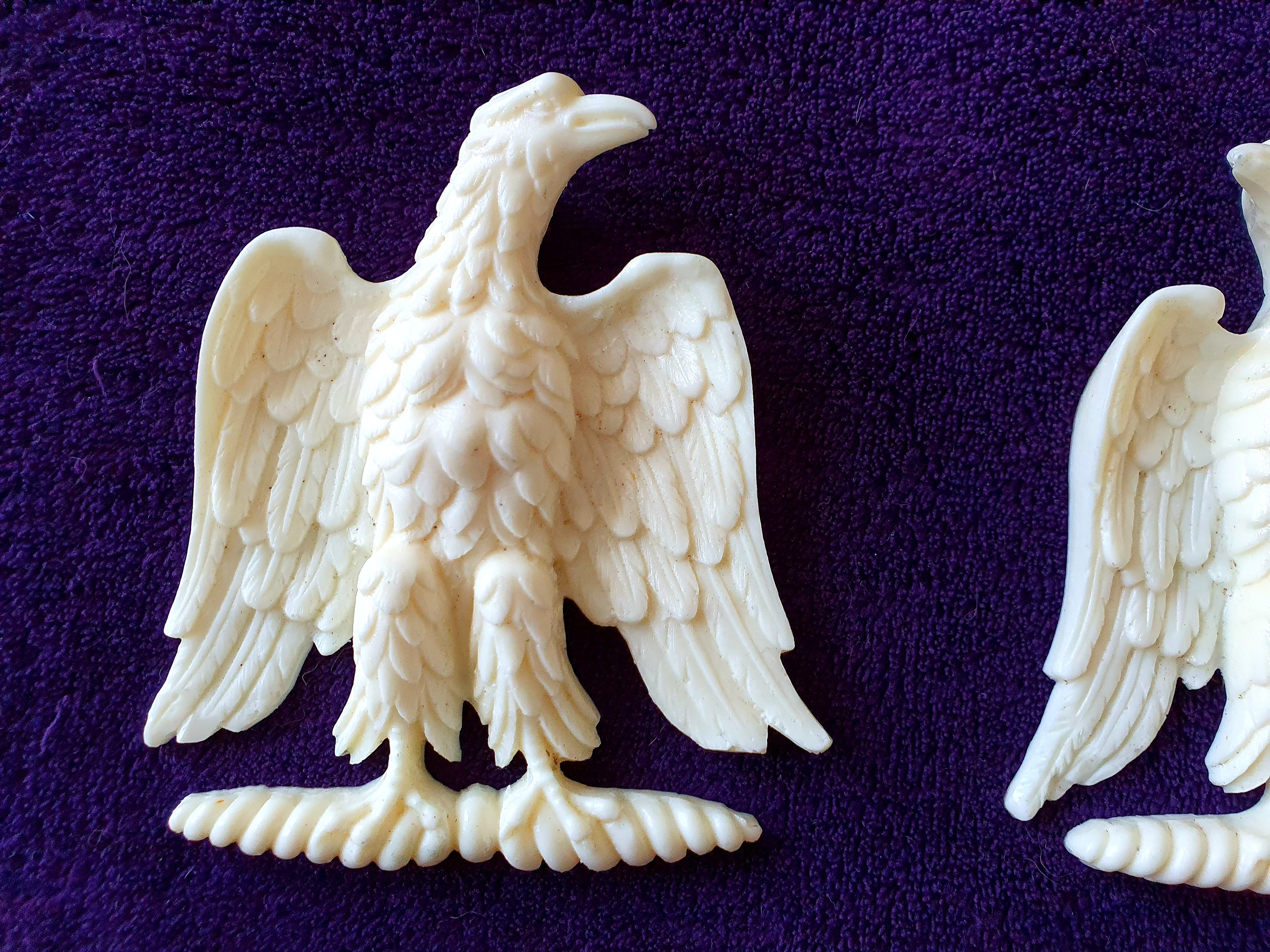 SMALL PAIR EMPIRE EAGLES WALL MOULDING ONLAY APPLIQUE (No123)