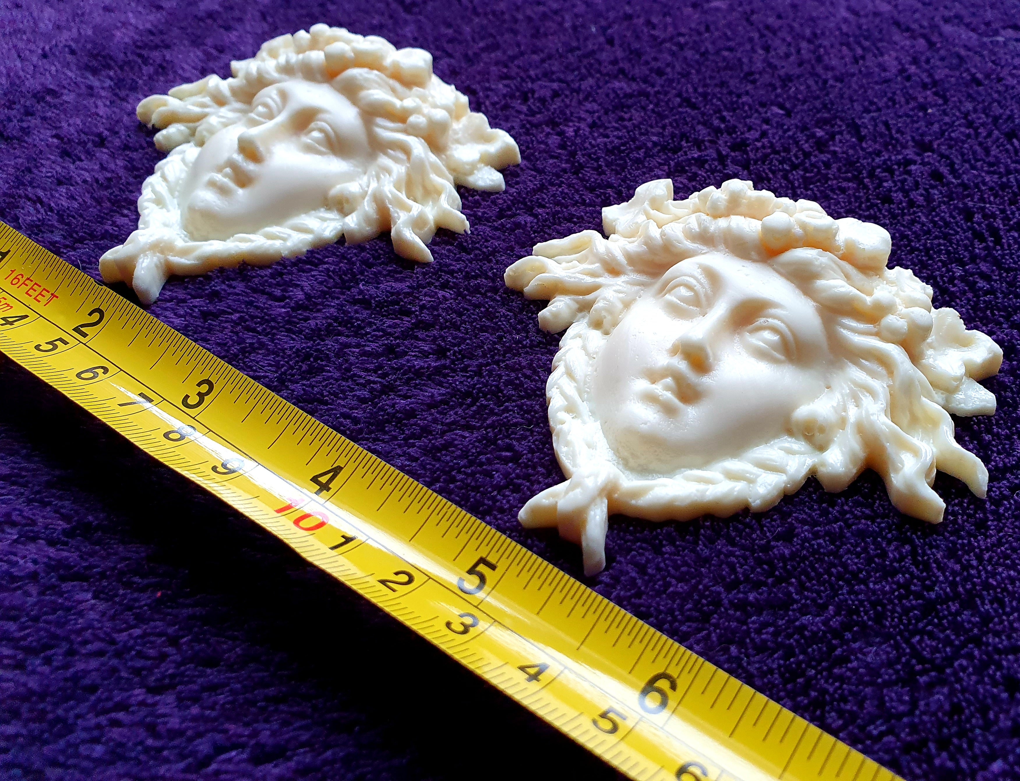 PAIR DECORATIVE MOULDING ANTIQUE STYLE WALL MIRROR DECORATION (No127)