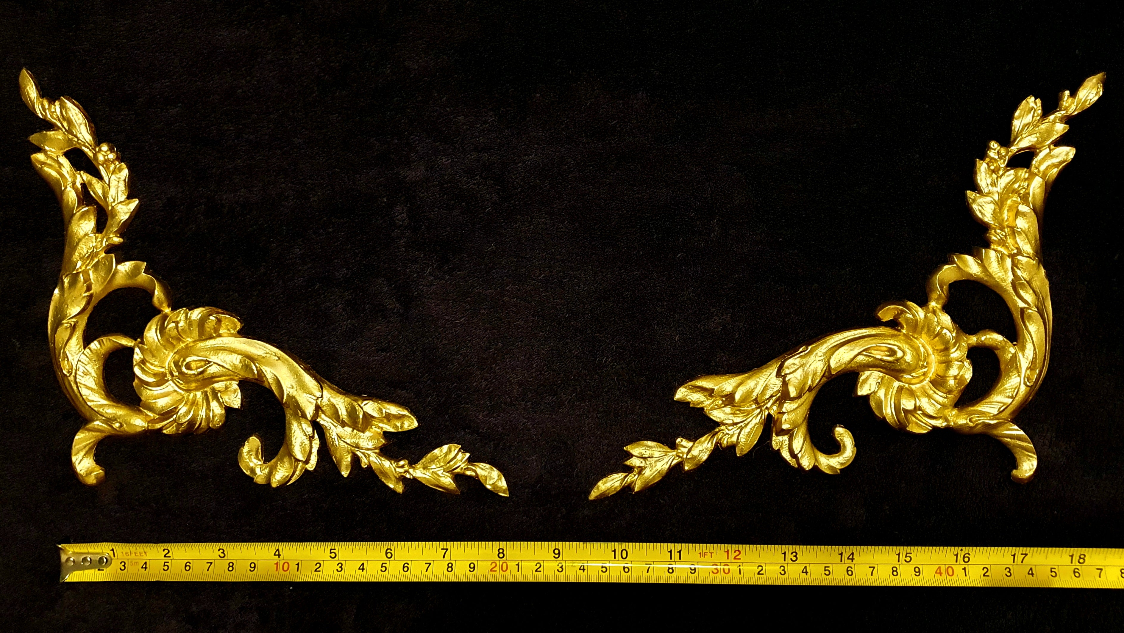 PAIR LARGE DECORATIVE MOULDING ANTIQUE STYLE WALL MIRROR DECORATION (No128)