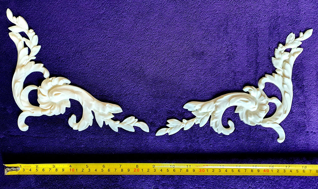 PAIR LARGE DECORATIVE MOULDING ANTIQUE STYLE WALL MIRROR DECORATION (No128)