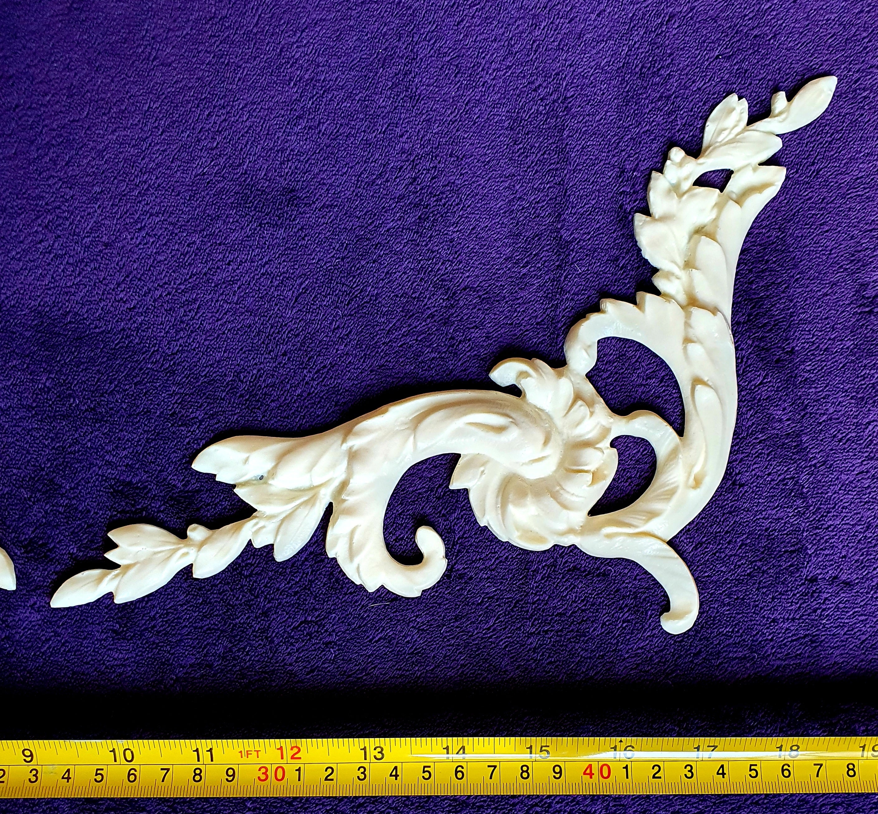 PAIR LARGE DECORATIVE MOULDING ANTIQUE STYLE WALL MIRROR DECORATION (No128)