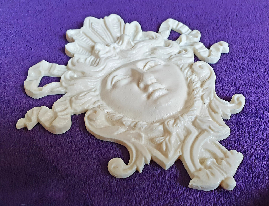 LARGE ORNATE LOUIS XVI WALL FEMALE FACE MOULDING DECORATION (No132)