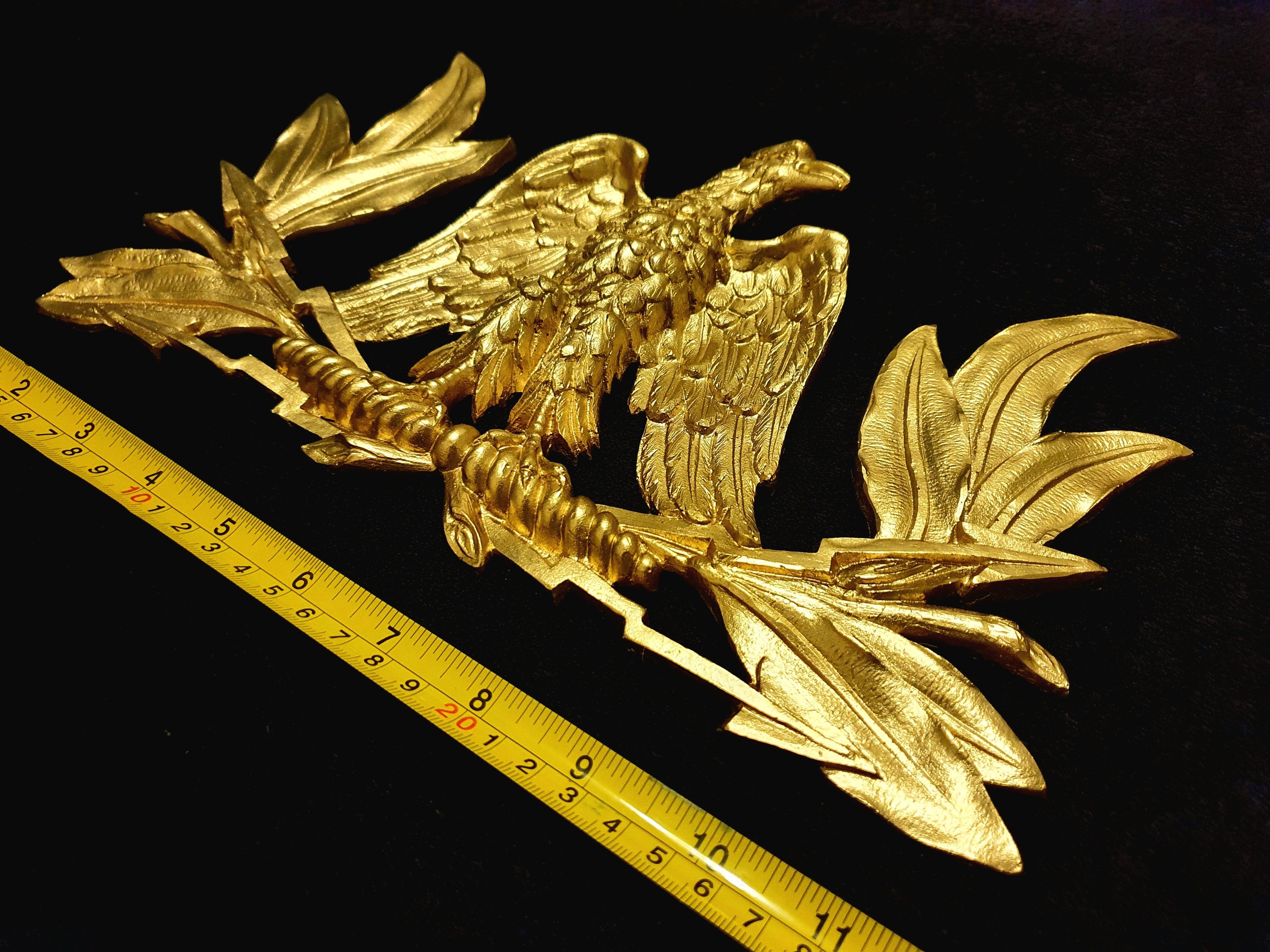ORNATE LARGE ANTIQUE STYLE EAGLE WALL MIRROR MOULDING DECORATION (No135)