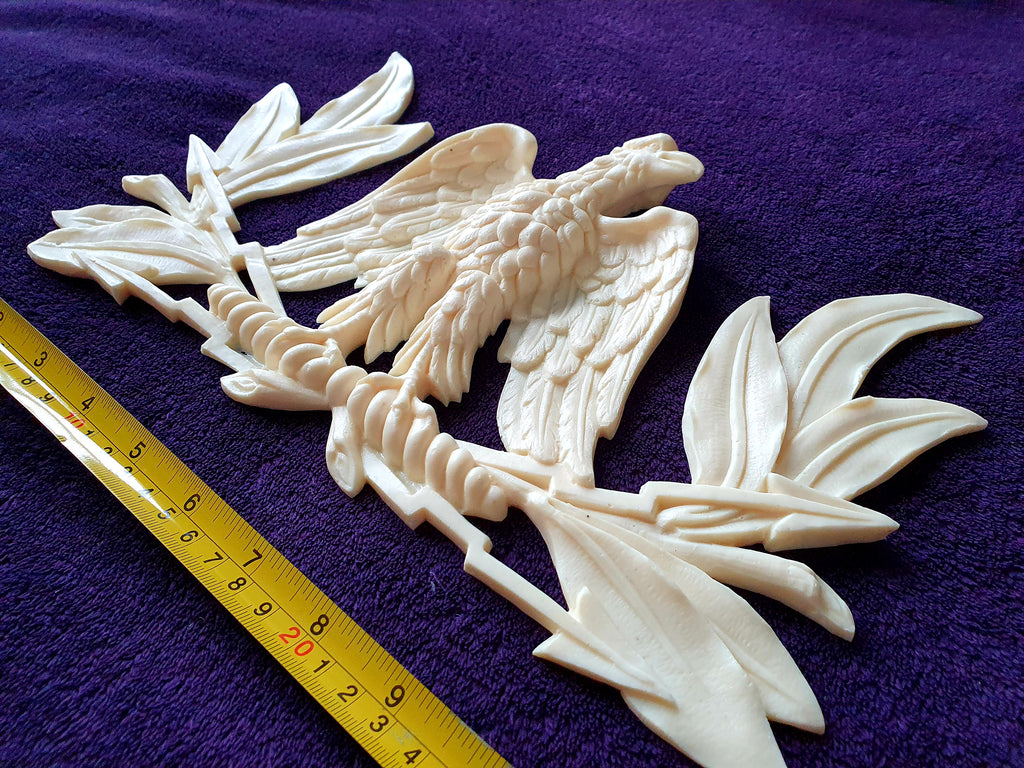 ORNATE LARGE ANTIQUE STYLE EAGLE WALL MIRROR MOULDING DECORATION (No135)
